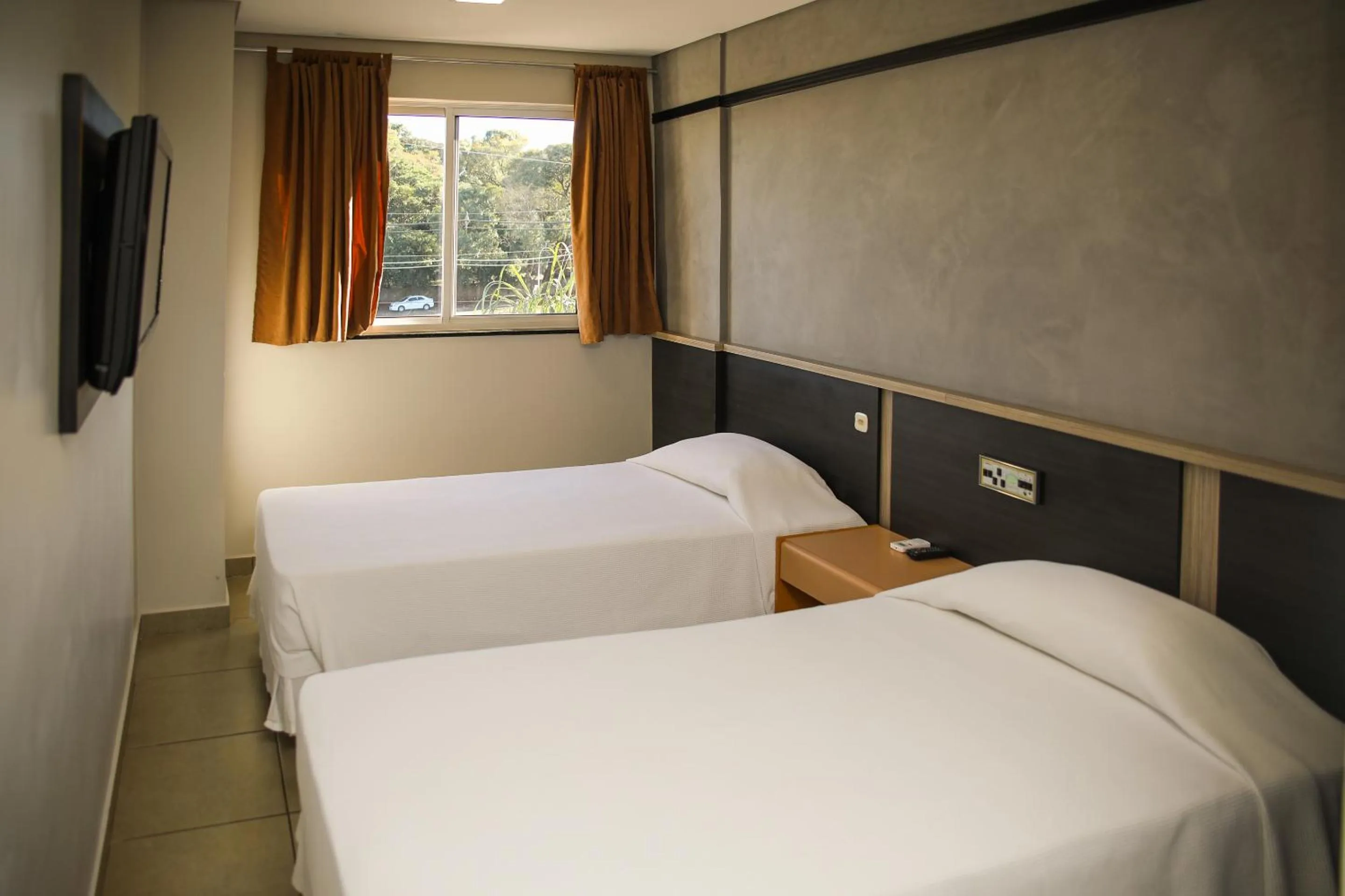 Bedroom, Bed in Rede Andrade Vivaldi