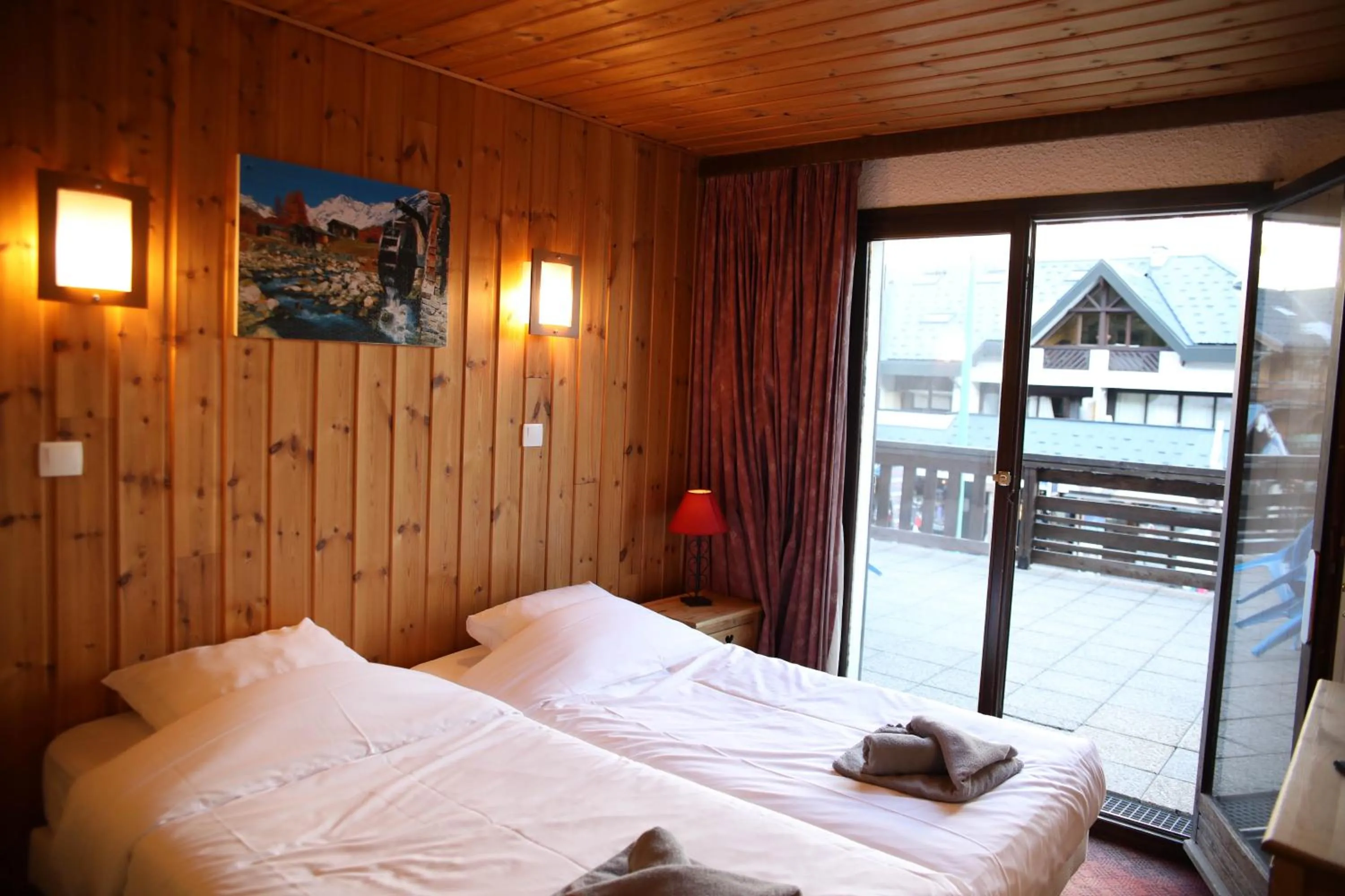 Bedroom in Hotel Le Cairn