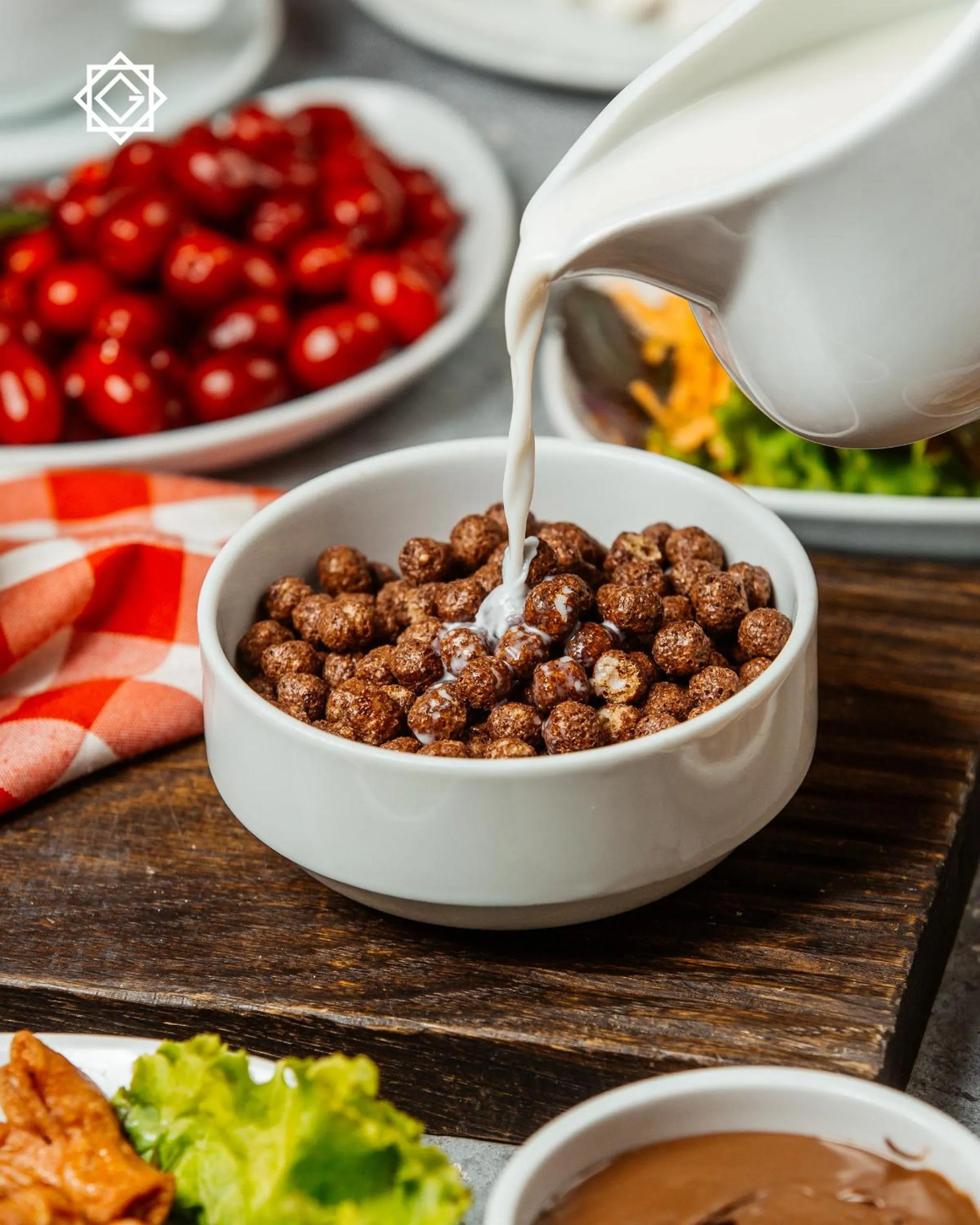 Food in Ganjali Plaza Hotel