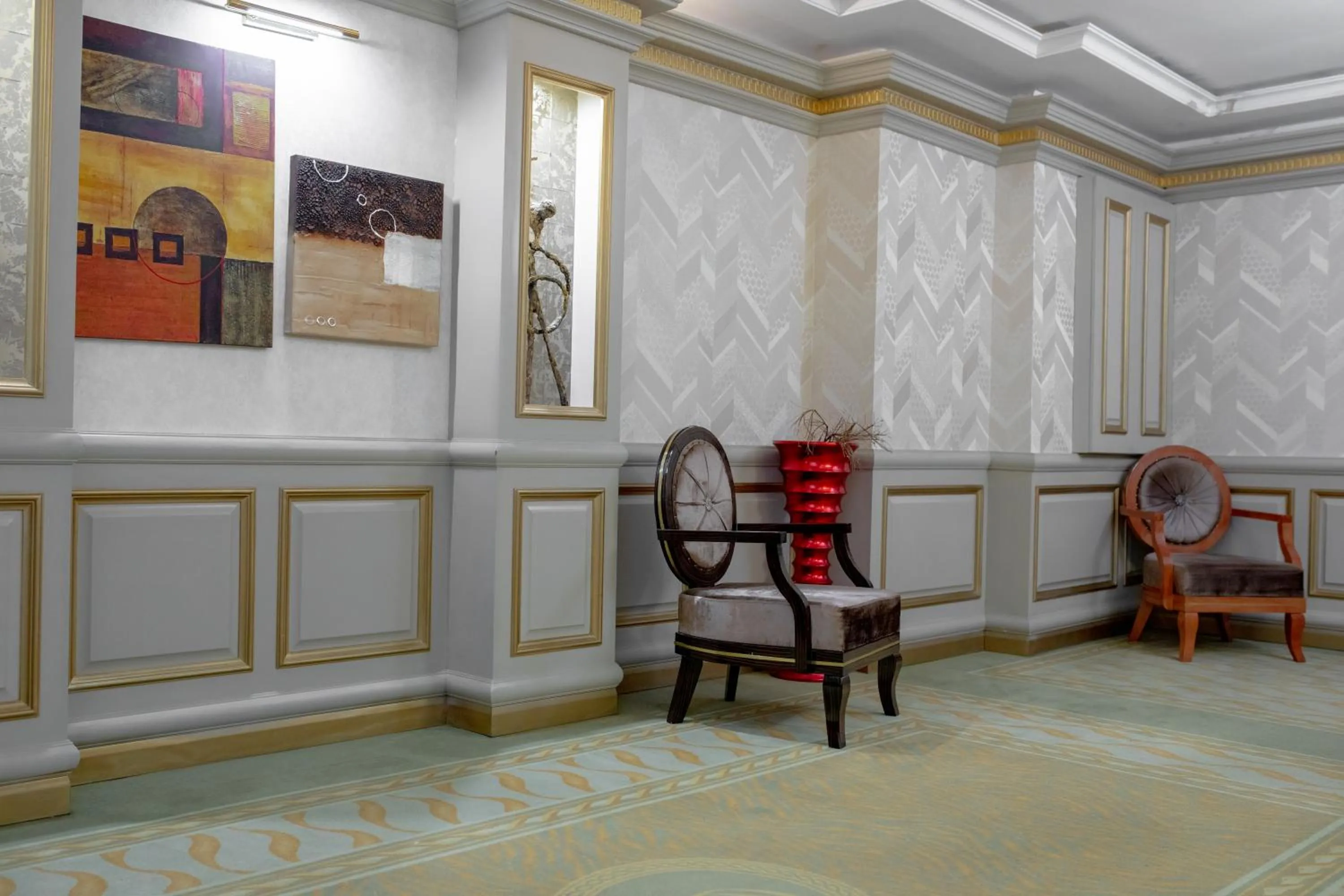 Seating area in Sapphire Hotel