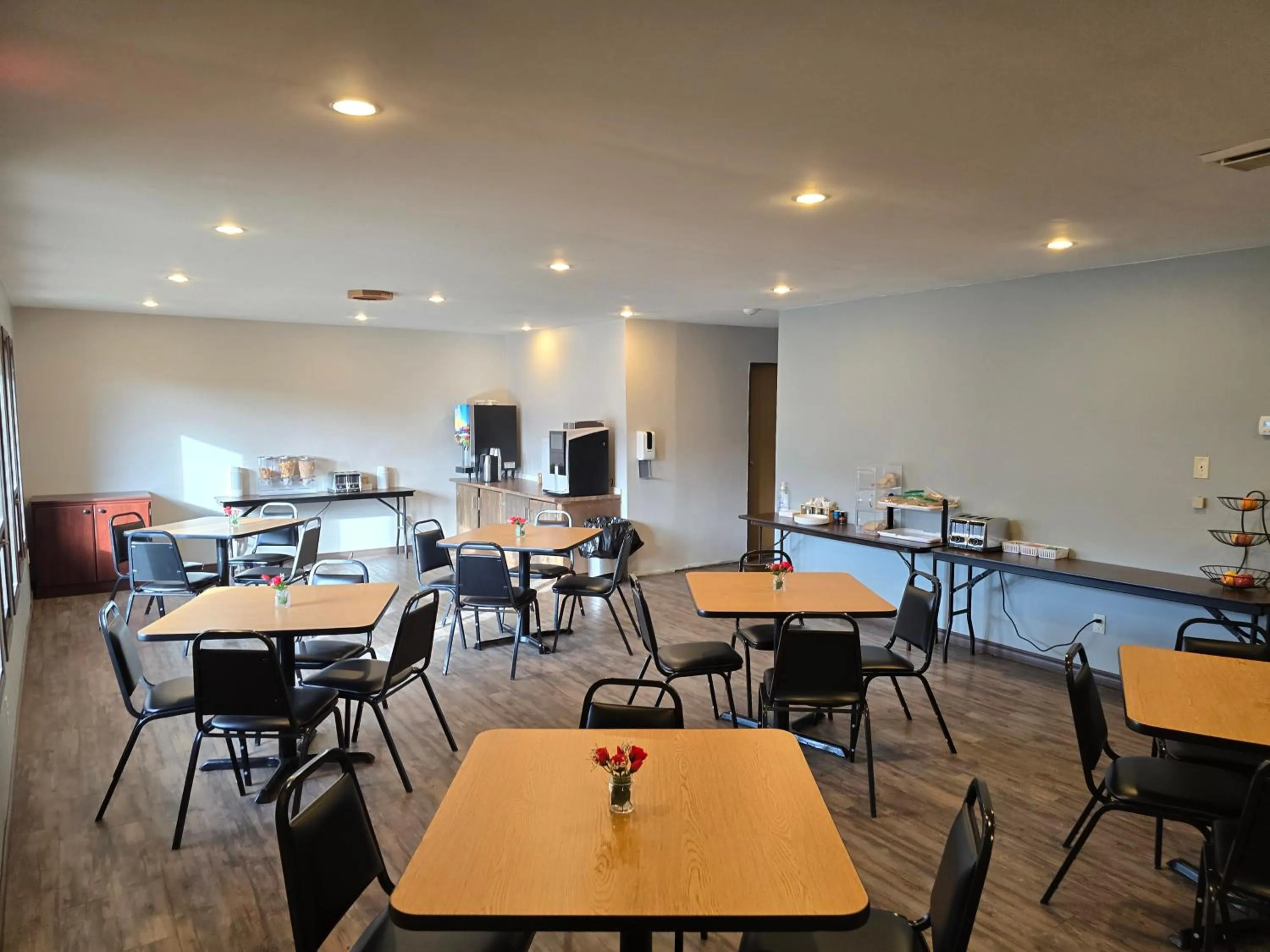 Breakfast in Capri Motor Inn