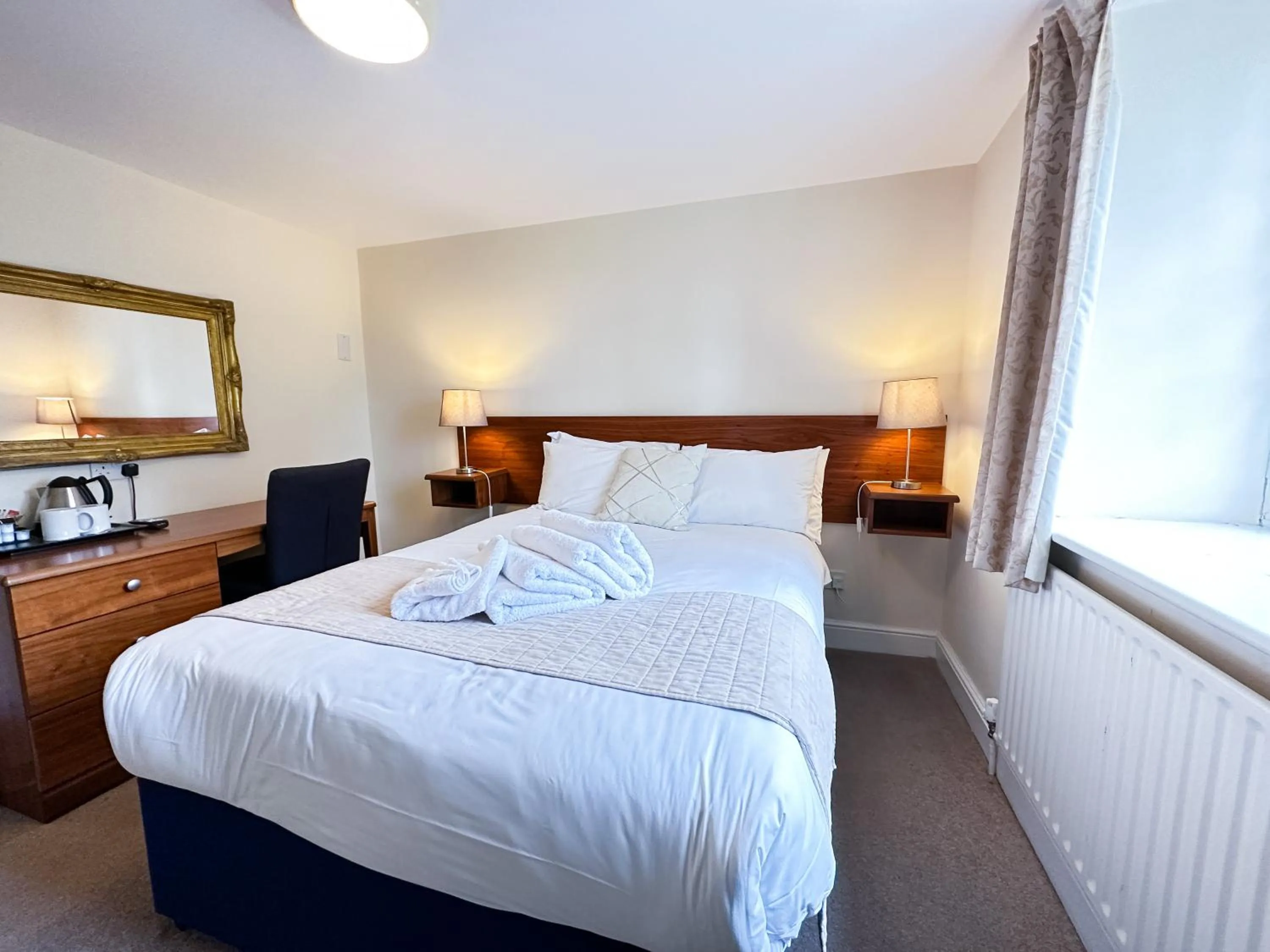 Bed in The Angel Hotel