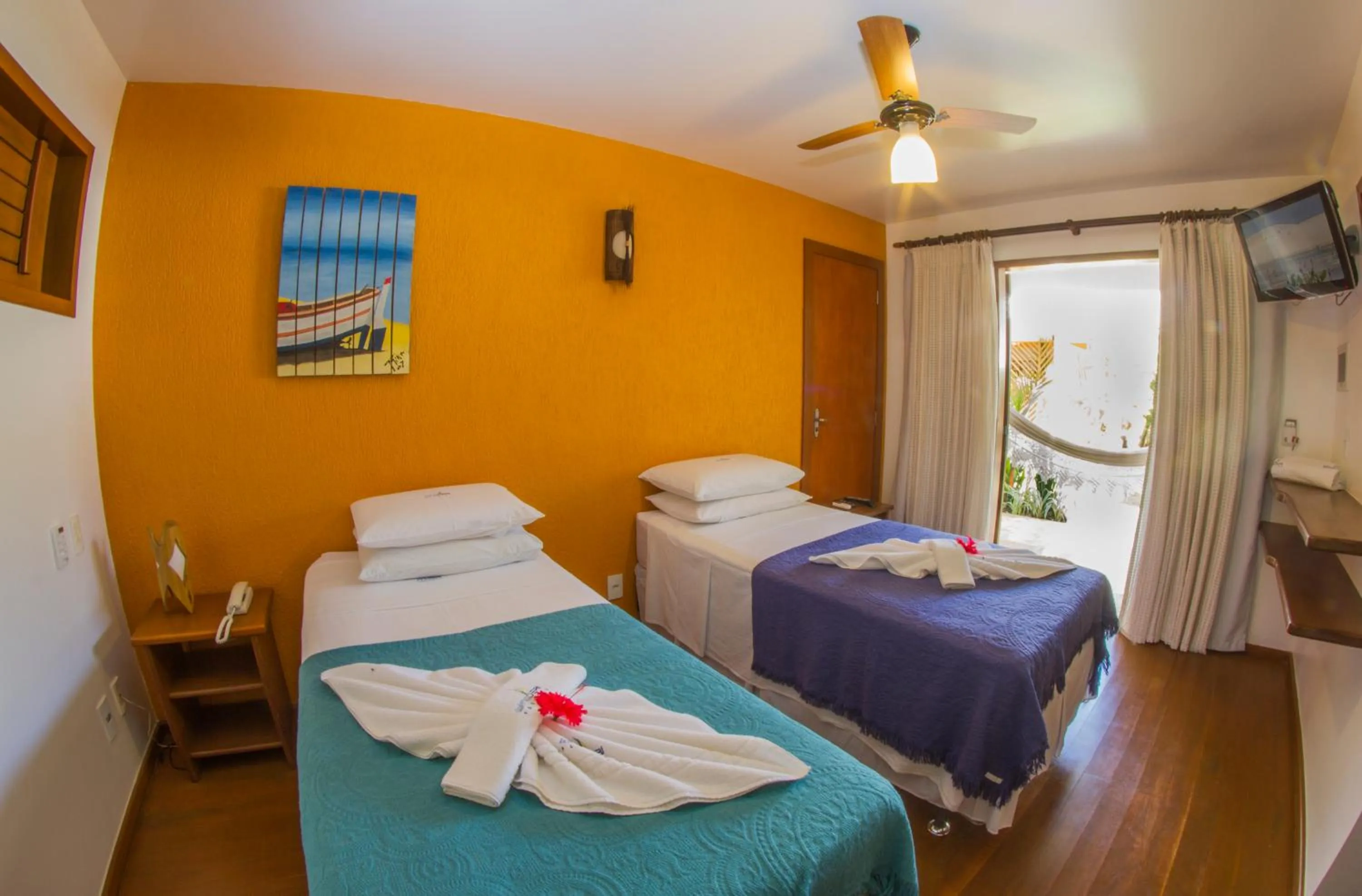 Photo of the whole room, Bed in Pousada Windjeri