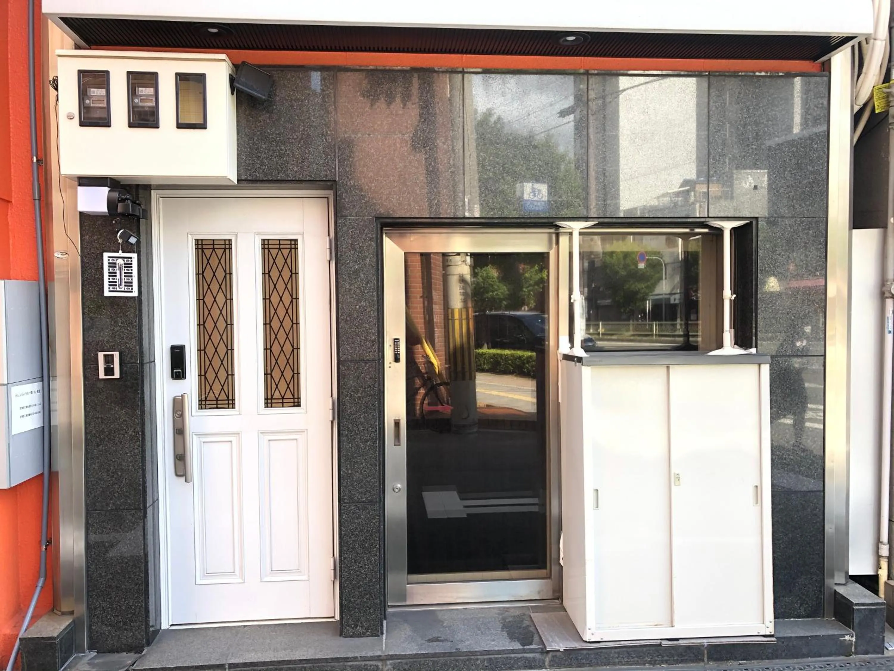 Property building in Hotel Orange House