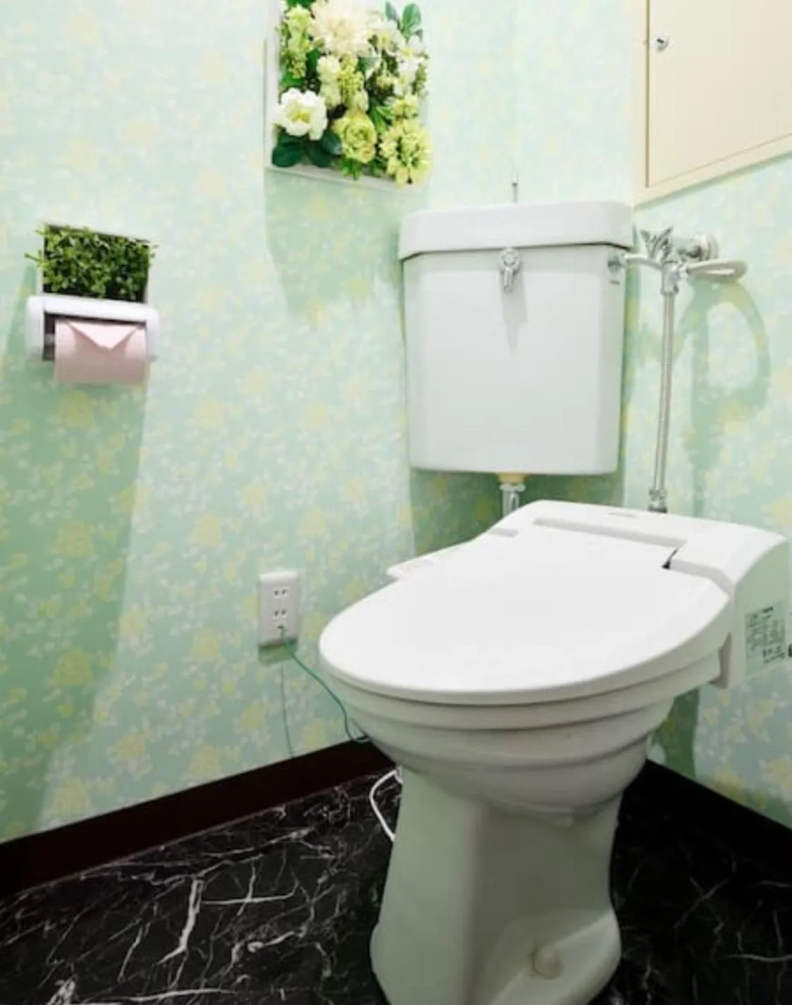 Toilet in Hotel Orange House