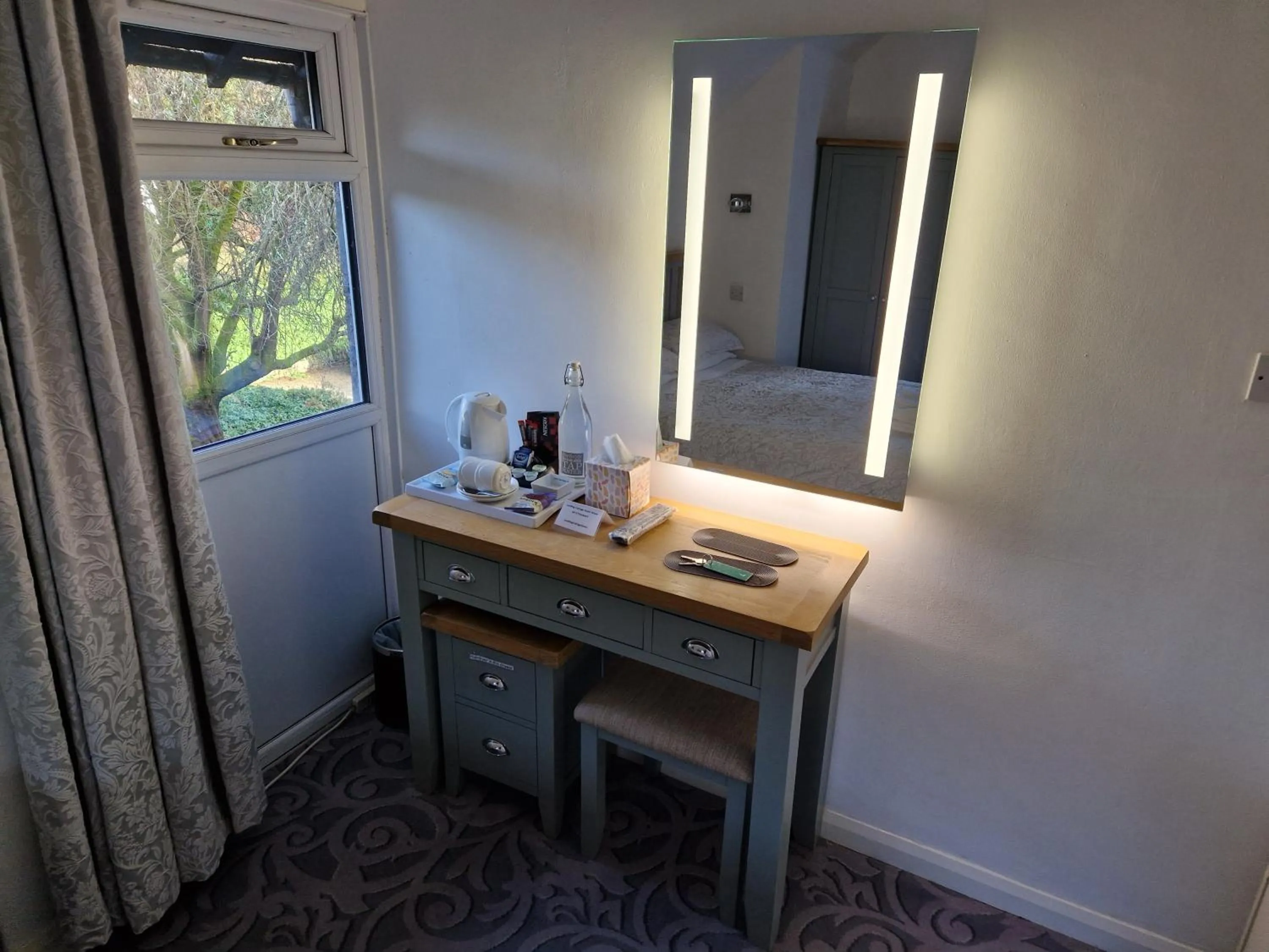 Coffee/tea facilities in Landing Cottage Guest House