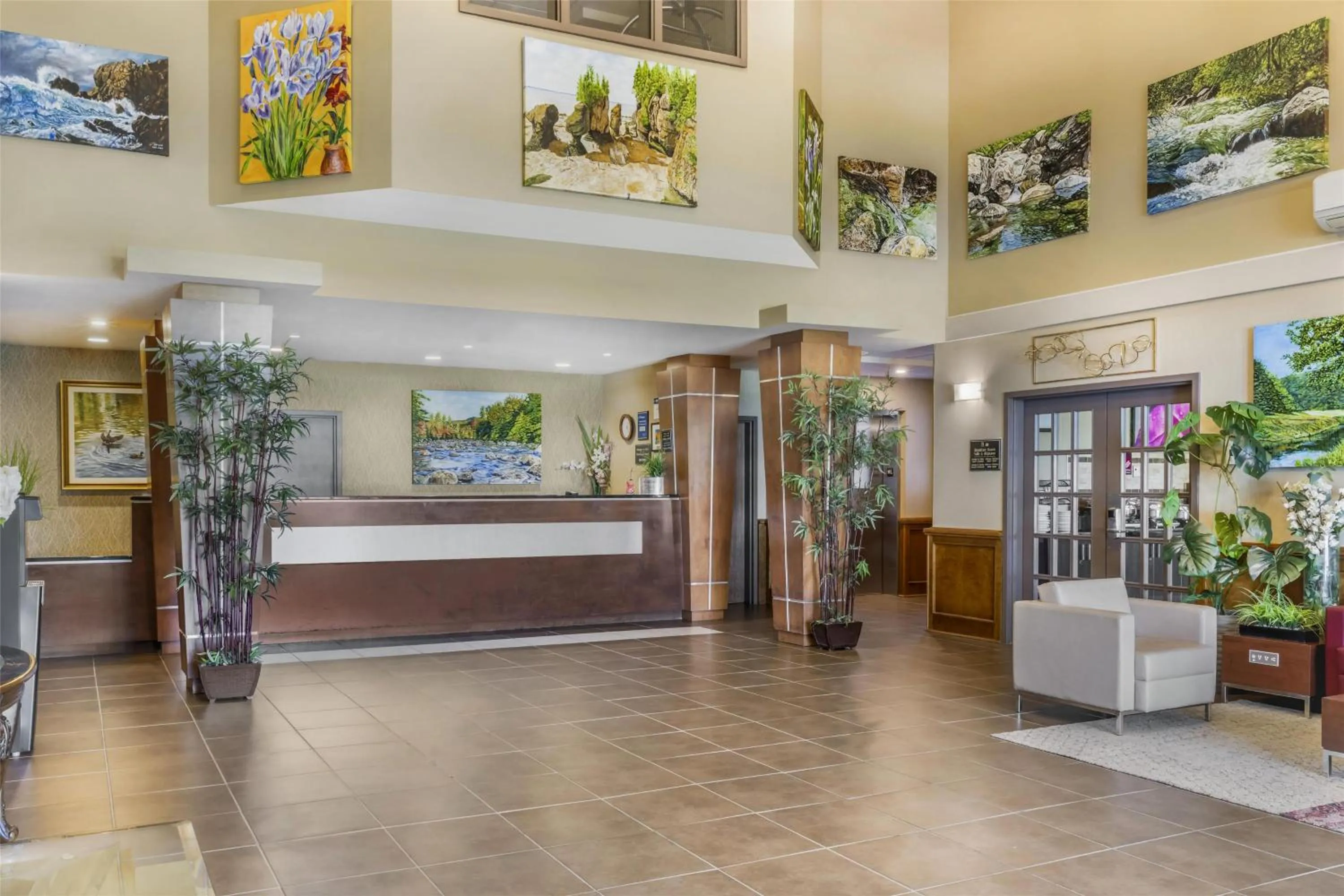 Lobby or reception in BEST WESTERN PLUS Saint John Hotel & Suites