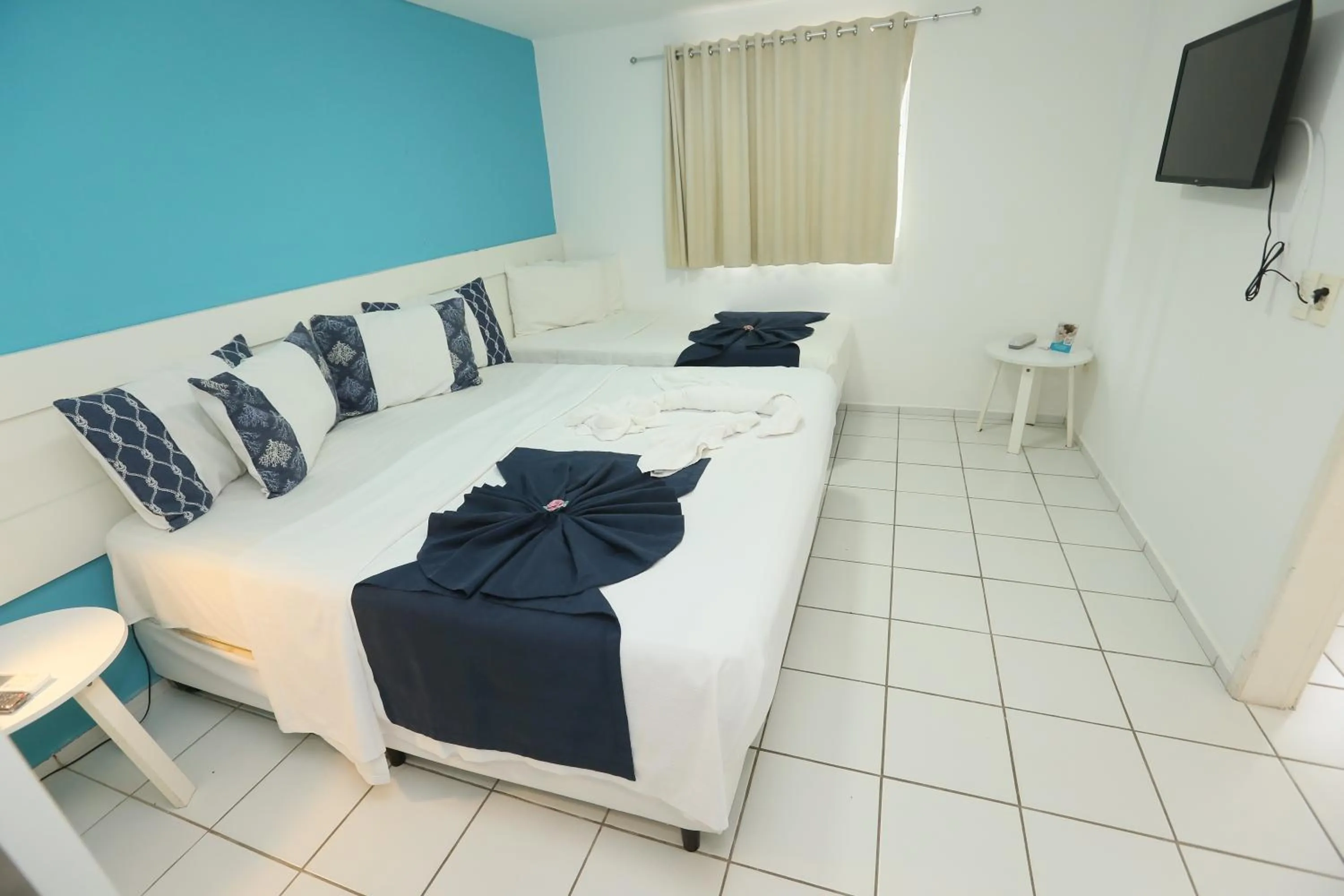 Photo of the whole room, Bed in Pousada Portomares