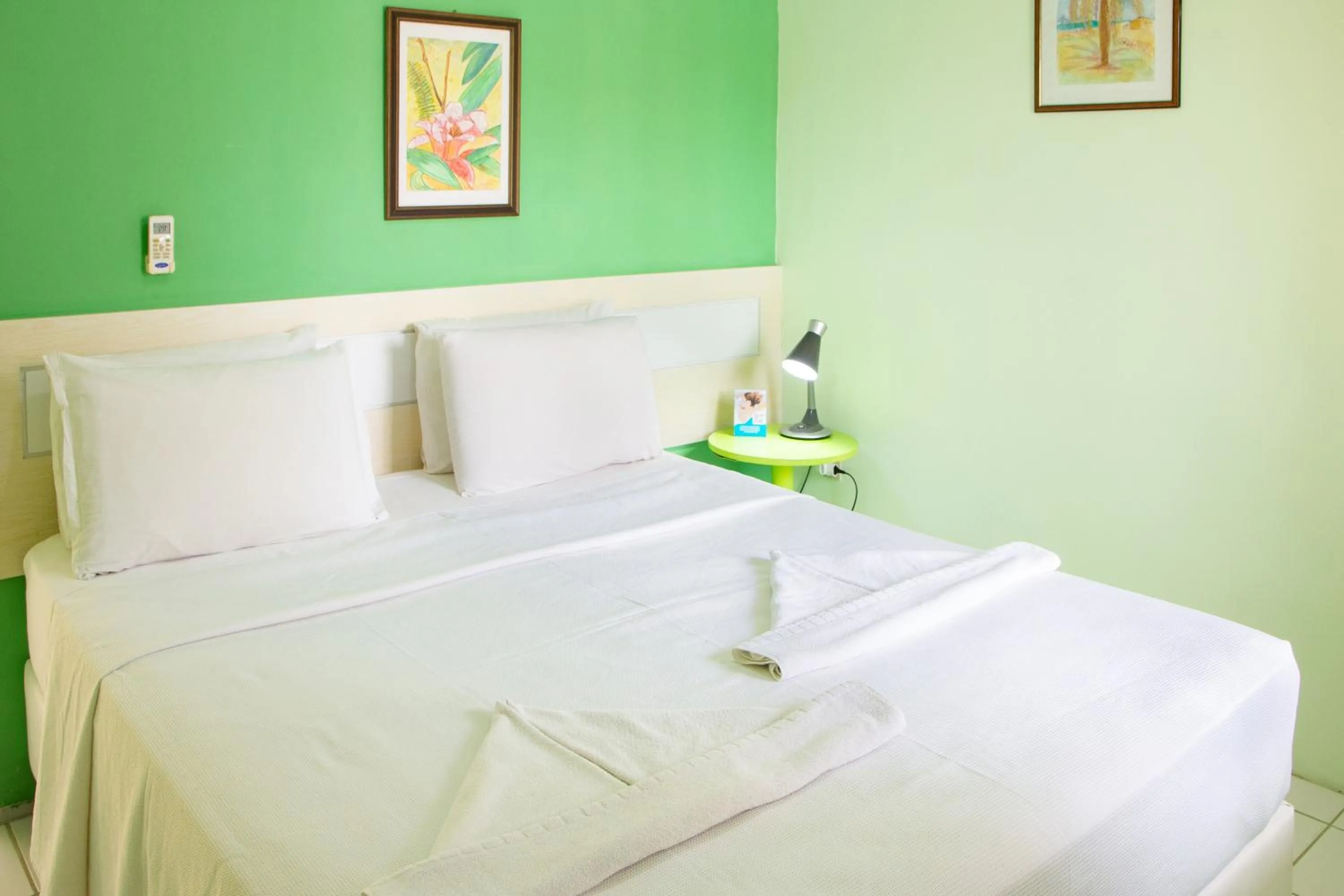 Photo of the whole room, Bed in Pousada Portomares