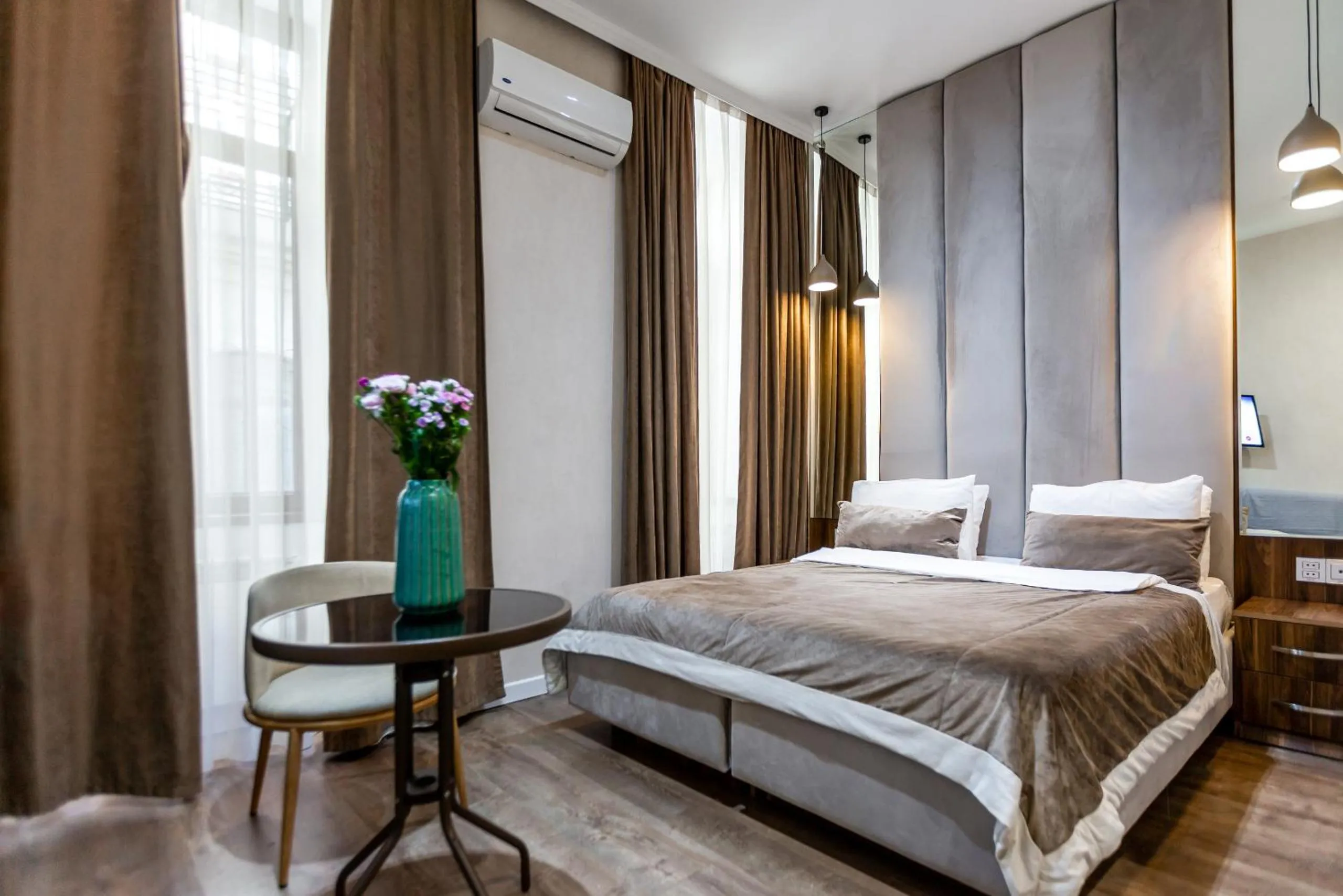 Bed in Seven Boutique Hotel Baku