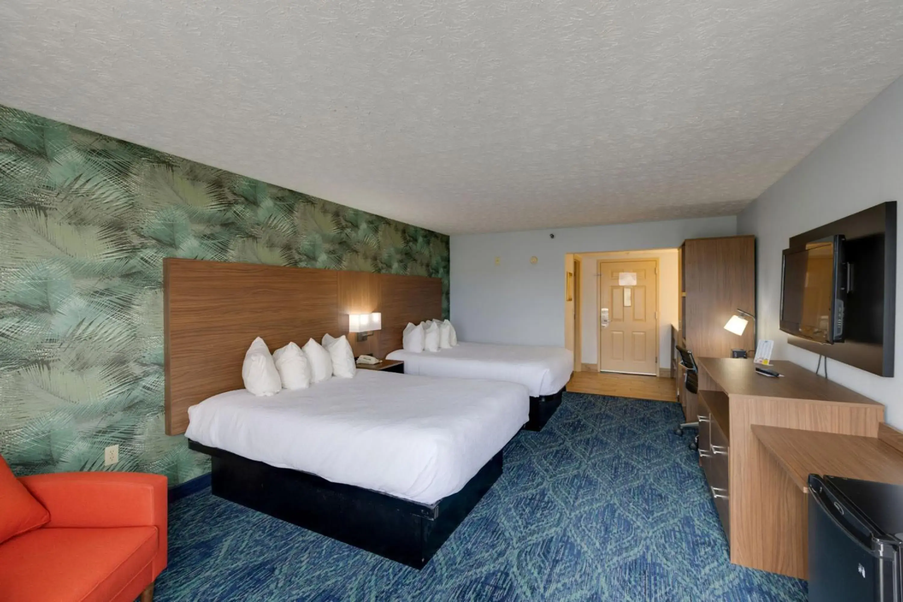 Two Queen beds - Balcony with Mountain View in Park Grove Inn Two Queen beds - Balcony with Mountain View in Park Grove Inn