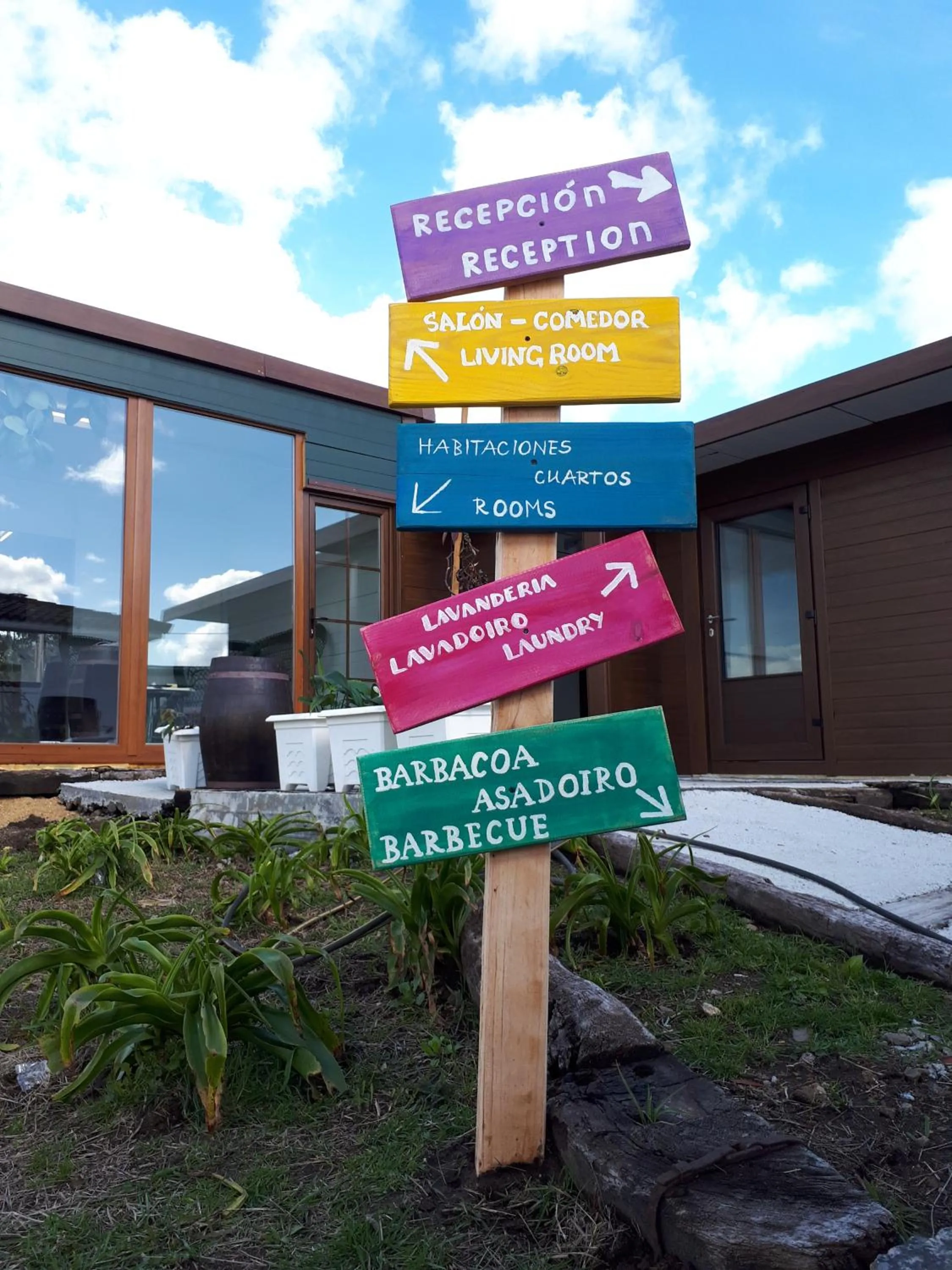 Property building in Crucesinn Albergue