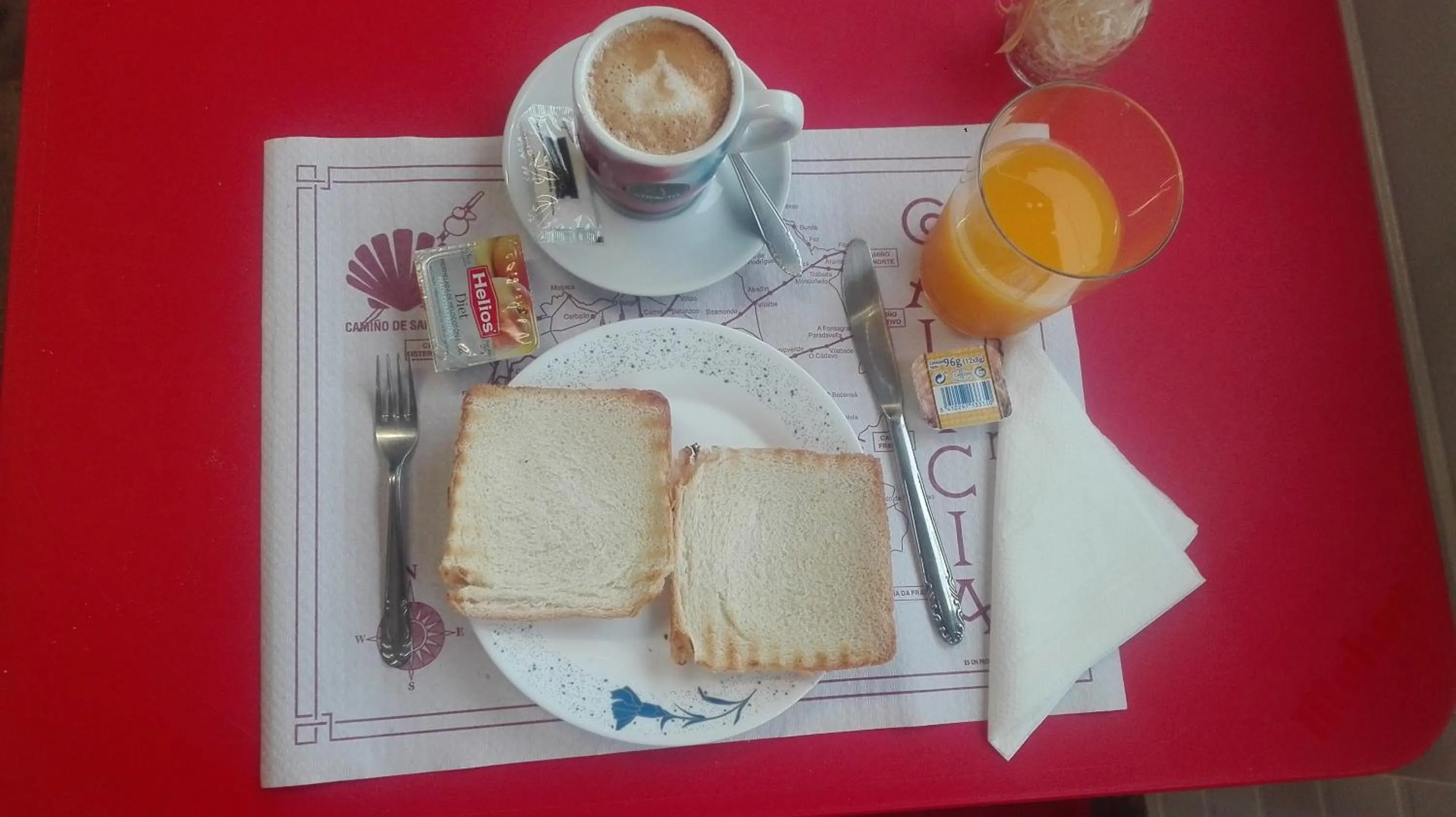 Breakfast in Crucesinn Albergue