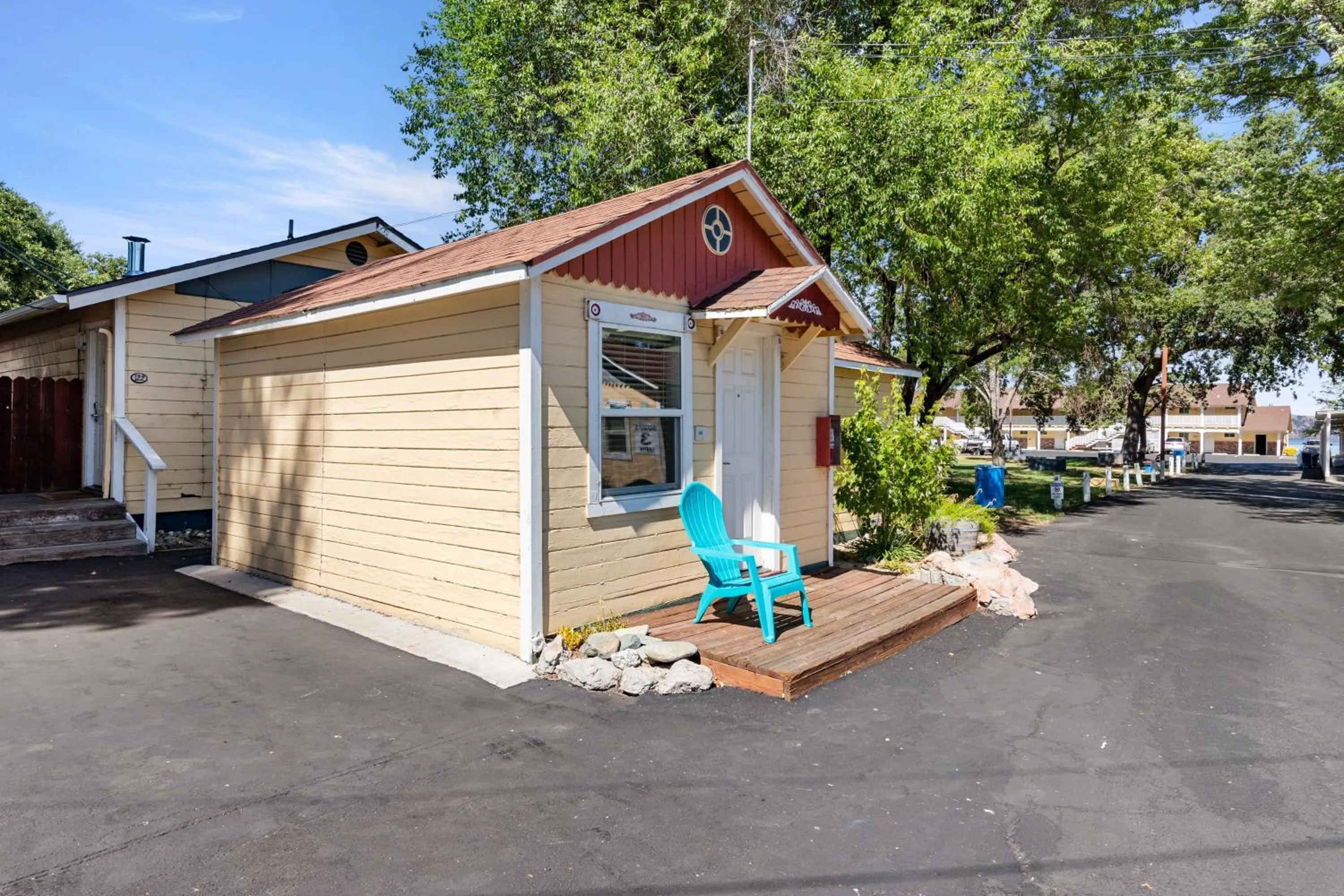 Property building in Skylark Shores Resort