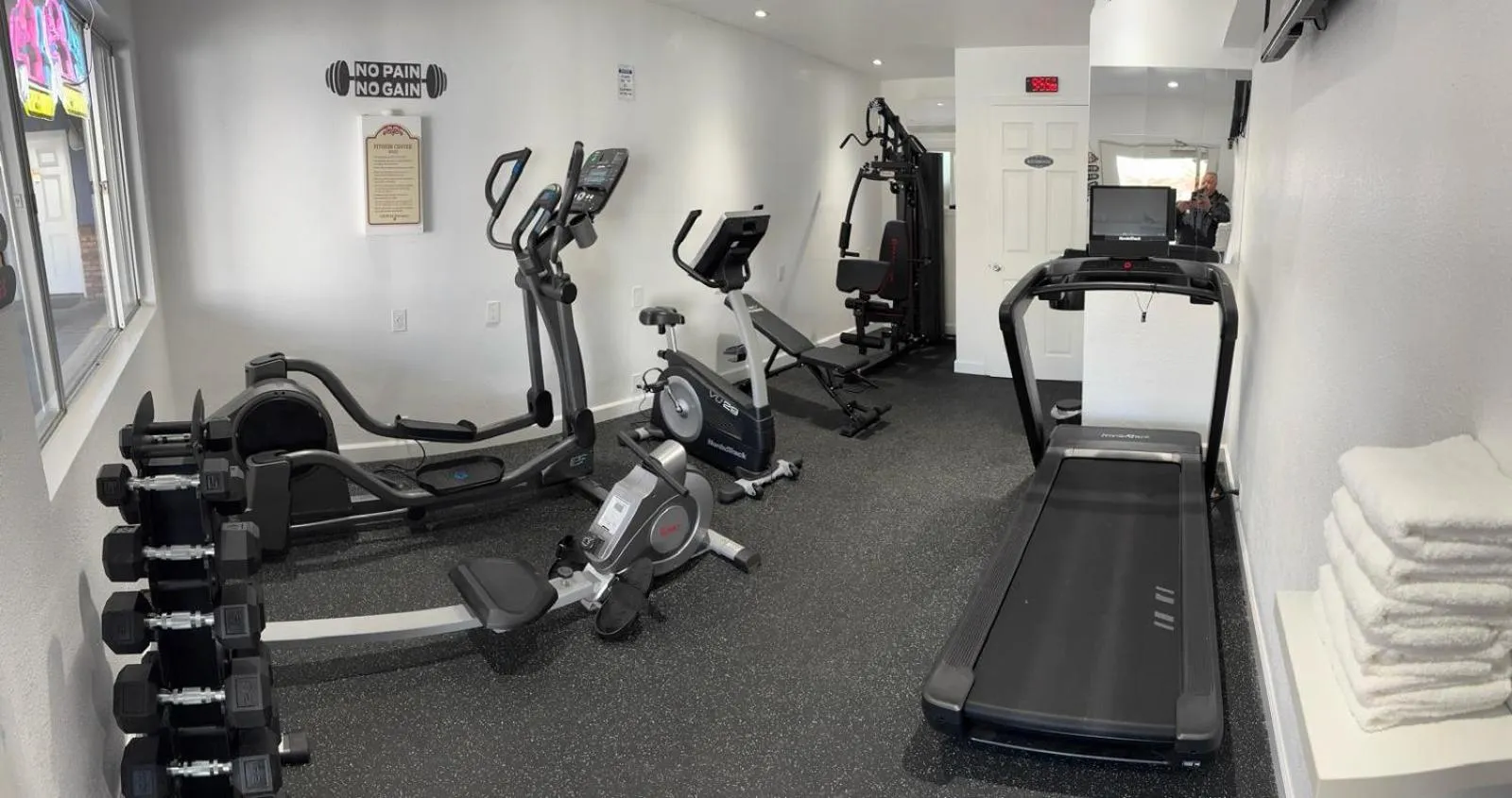Fitness centre/facilities in Skylark Shores Resort