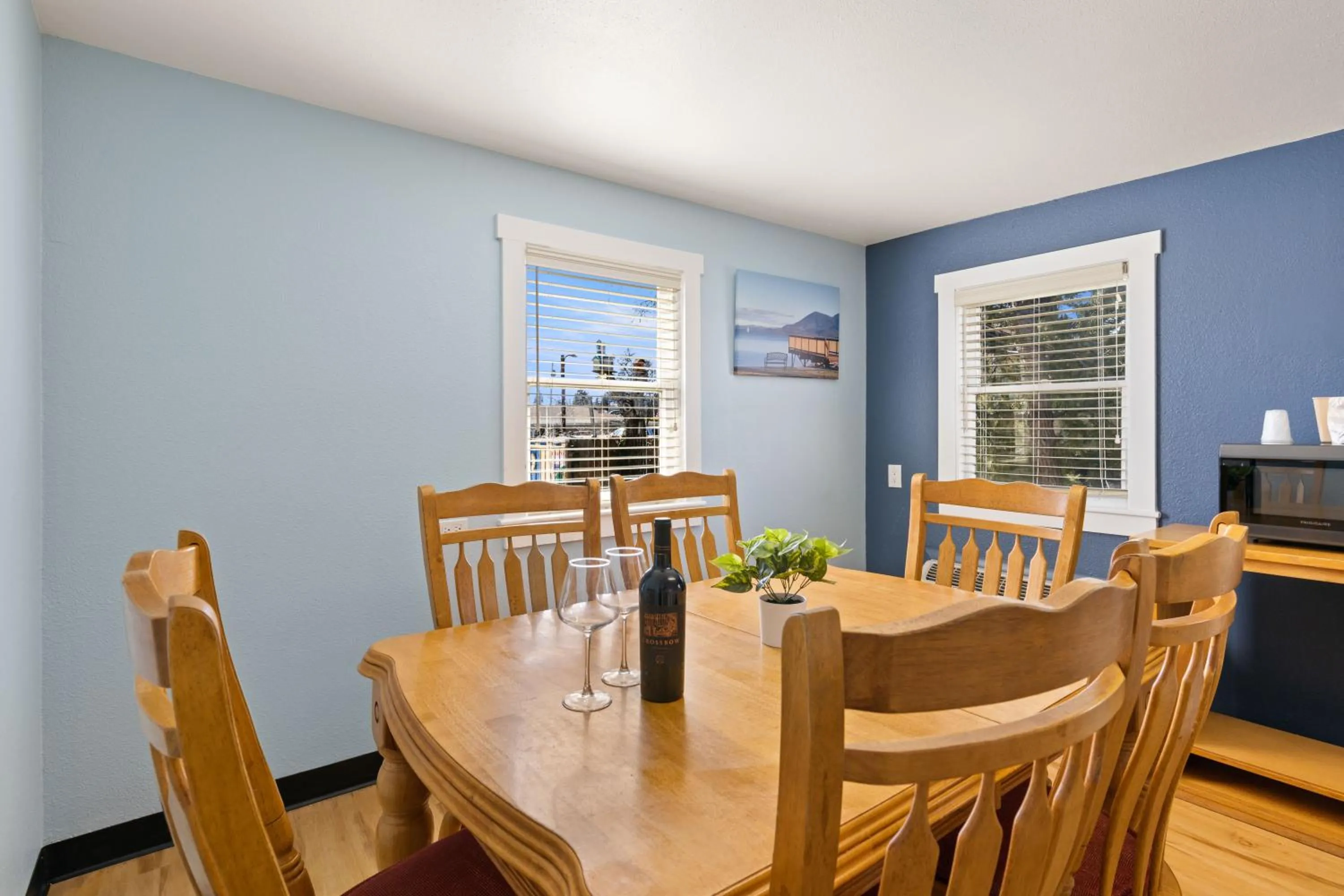 Kitchen or kitchenette in Skylark Shores Resort