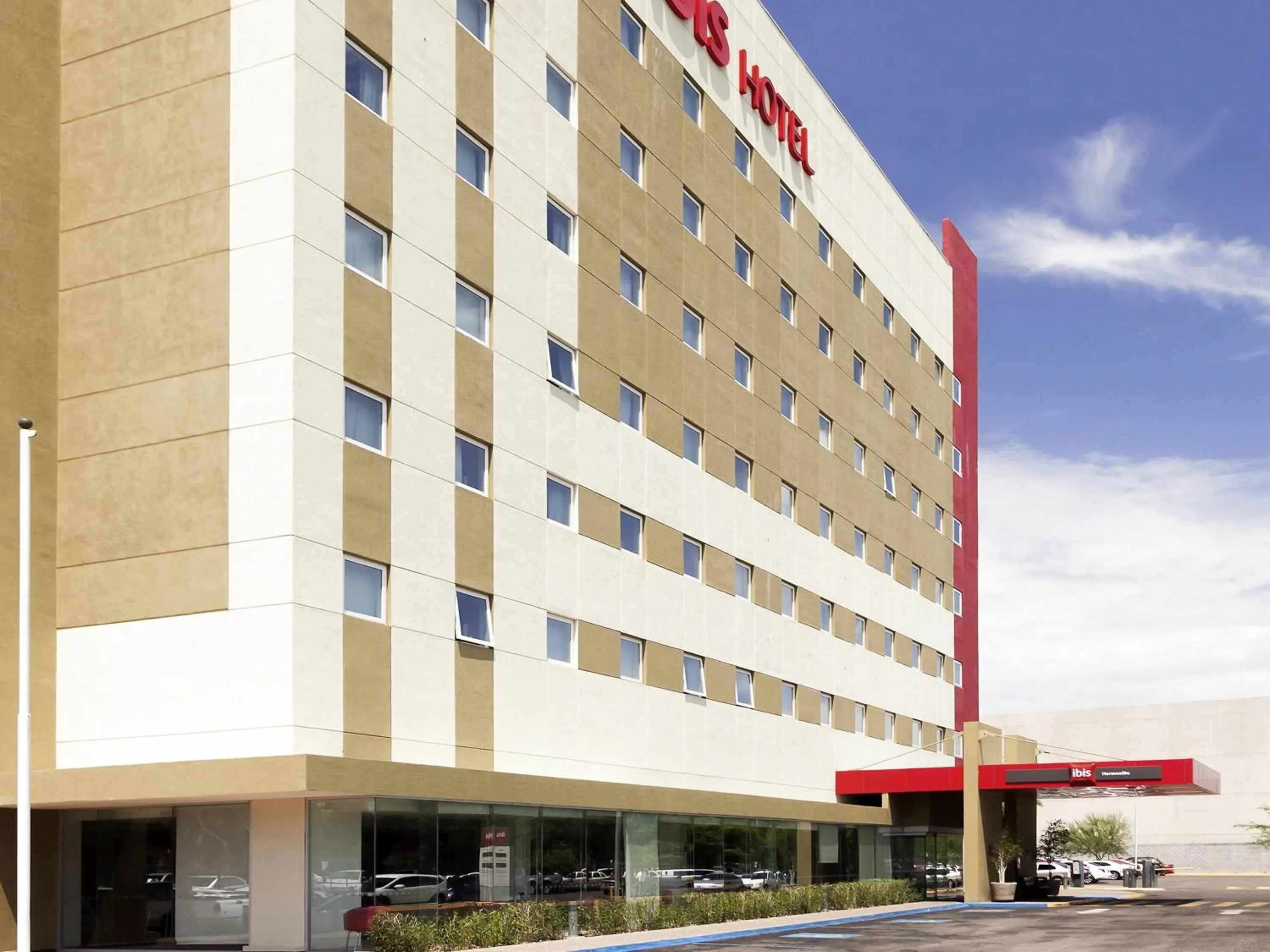 Property building in Ibis Hermosillo
