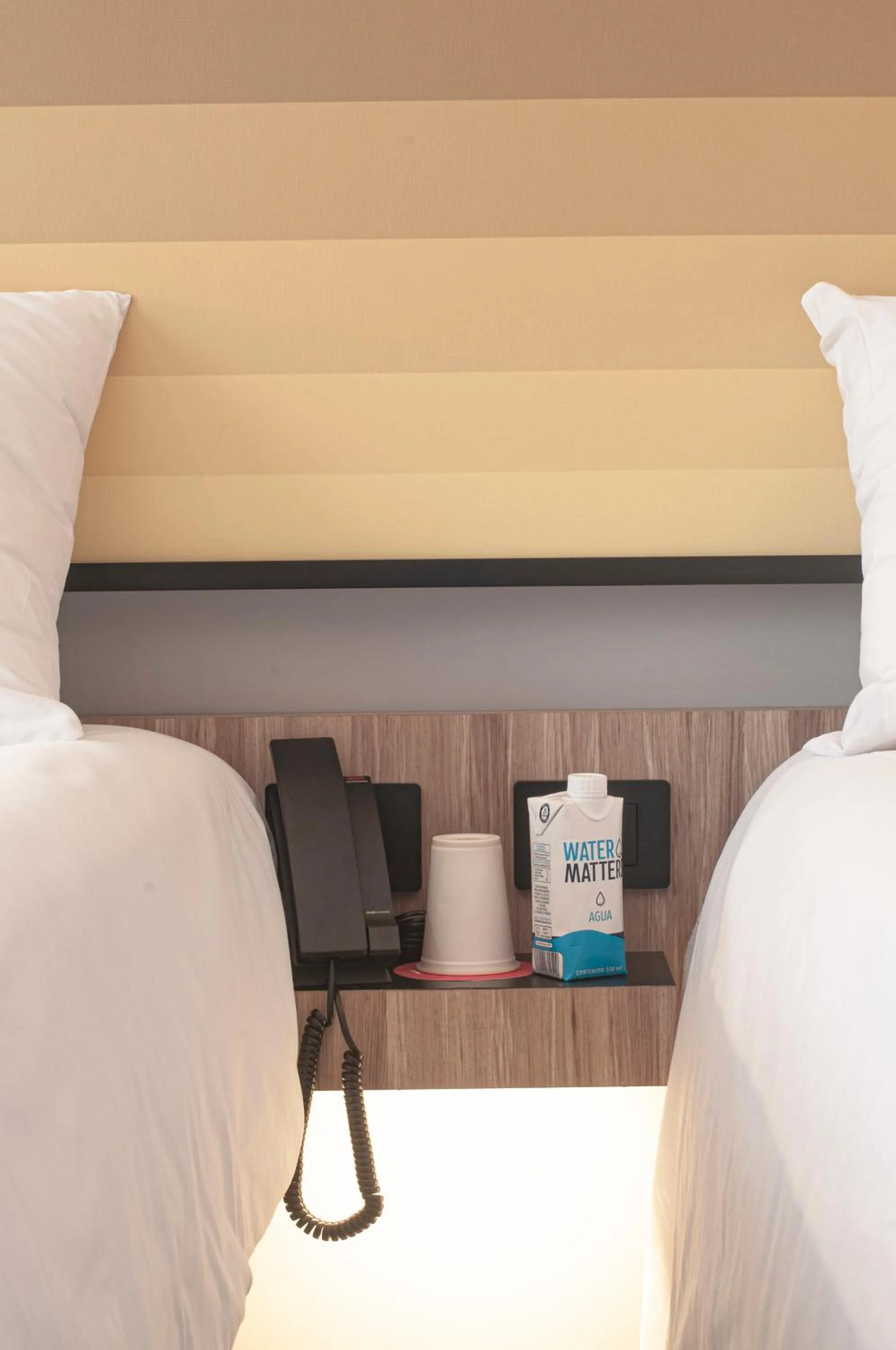 Property building, Bed in Ibis Monterrey Aeropuerto