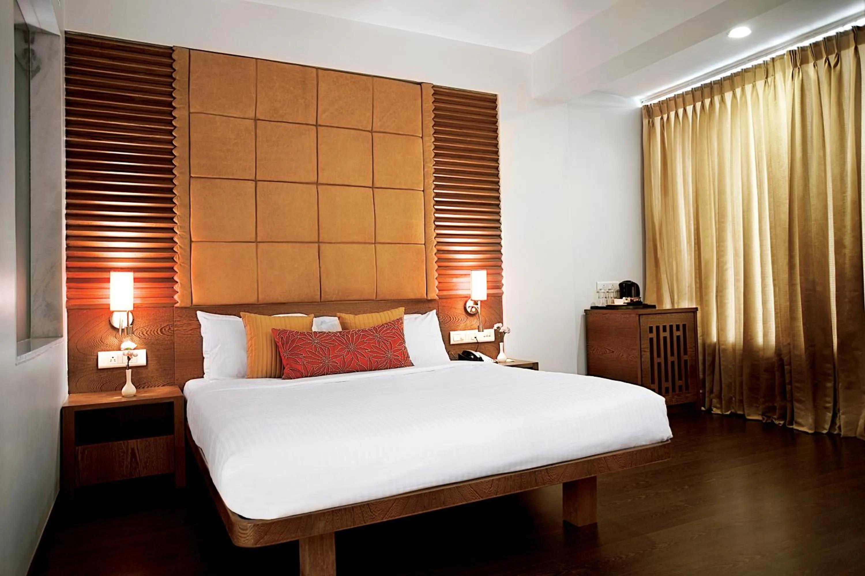 Photo of the whole room, Bed in Hotel Jewel of Chembur