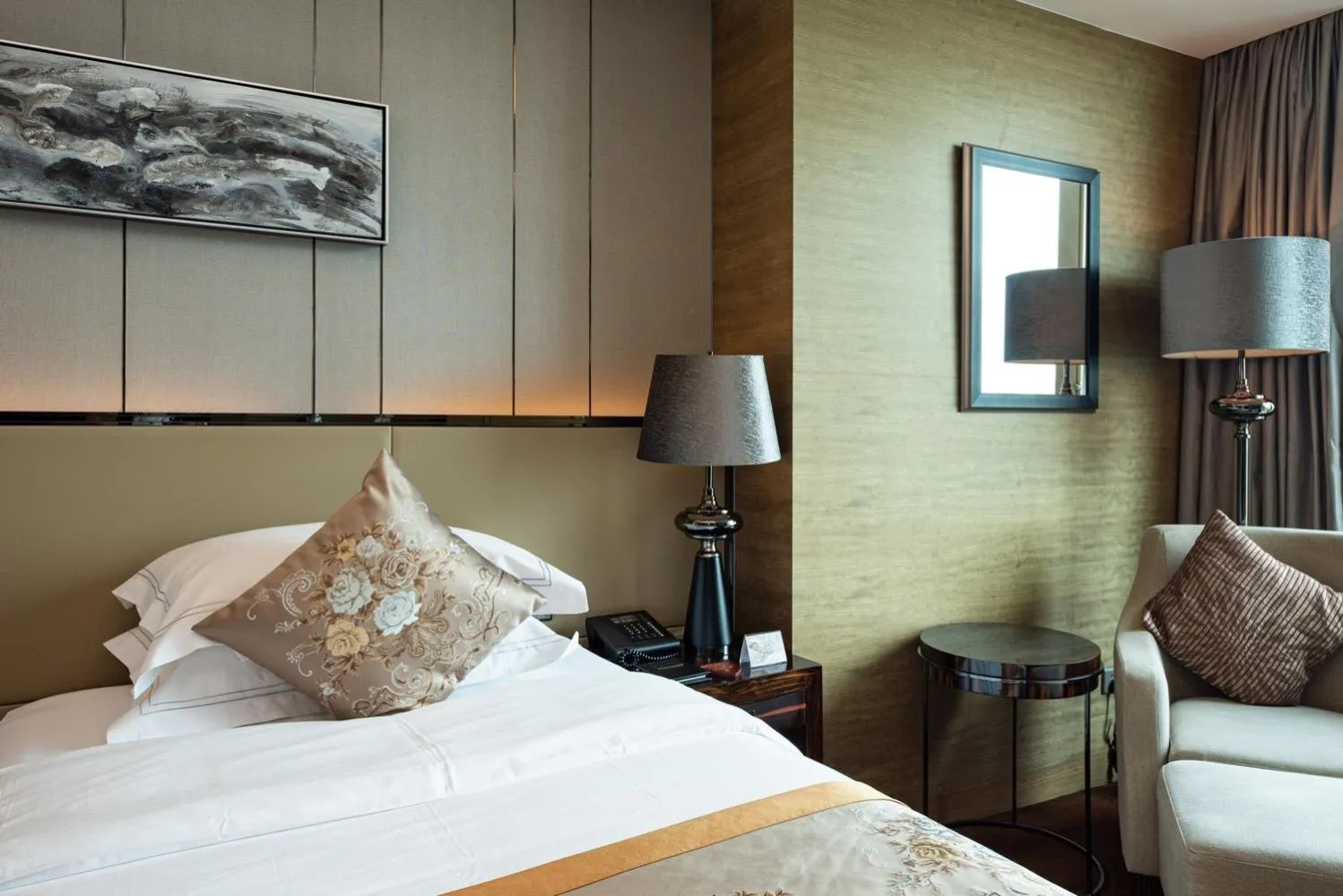 Bed in Shenzhen LANGYUE International Hotel