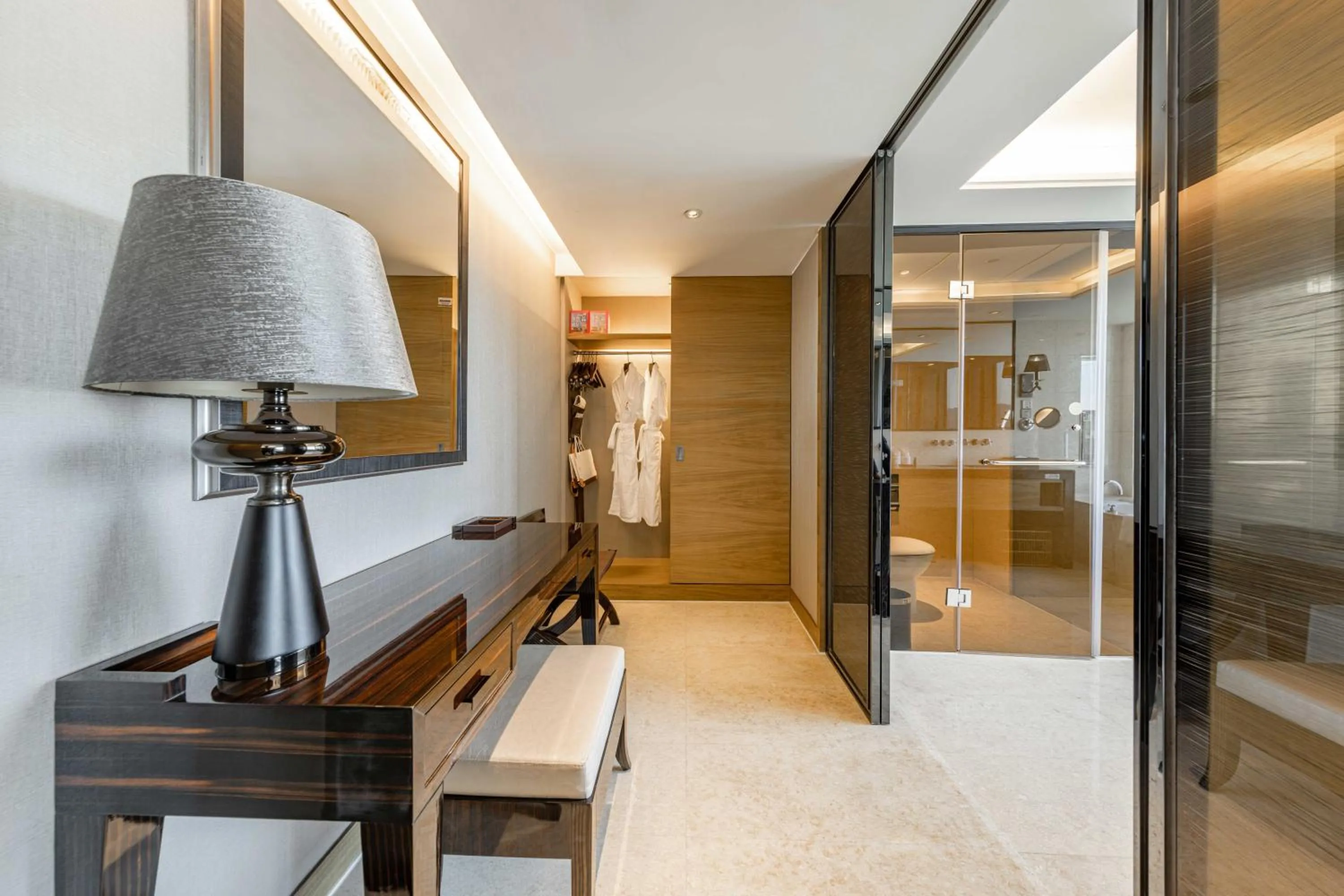 Bed in Shenzhen LANGYUE International Hotel