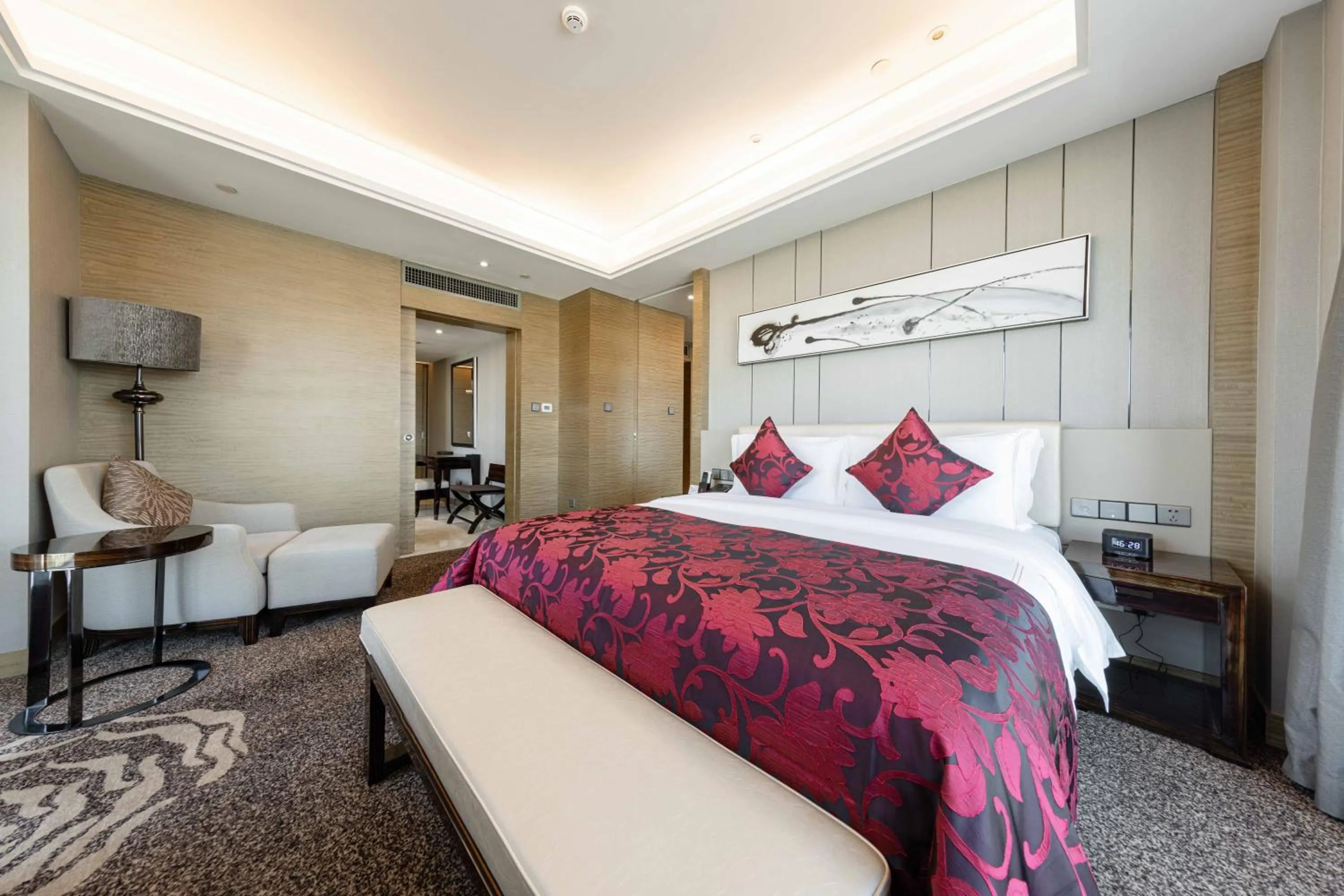 Bed in Shenzhen LANGYUE International Hotel