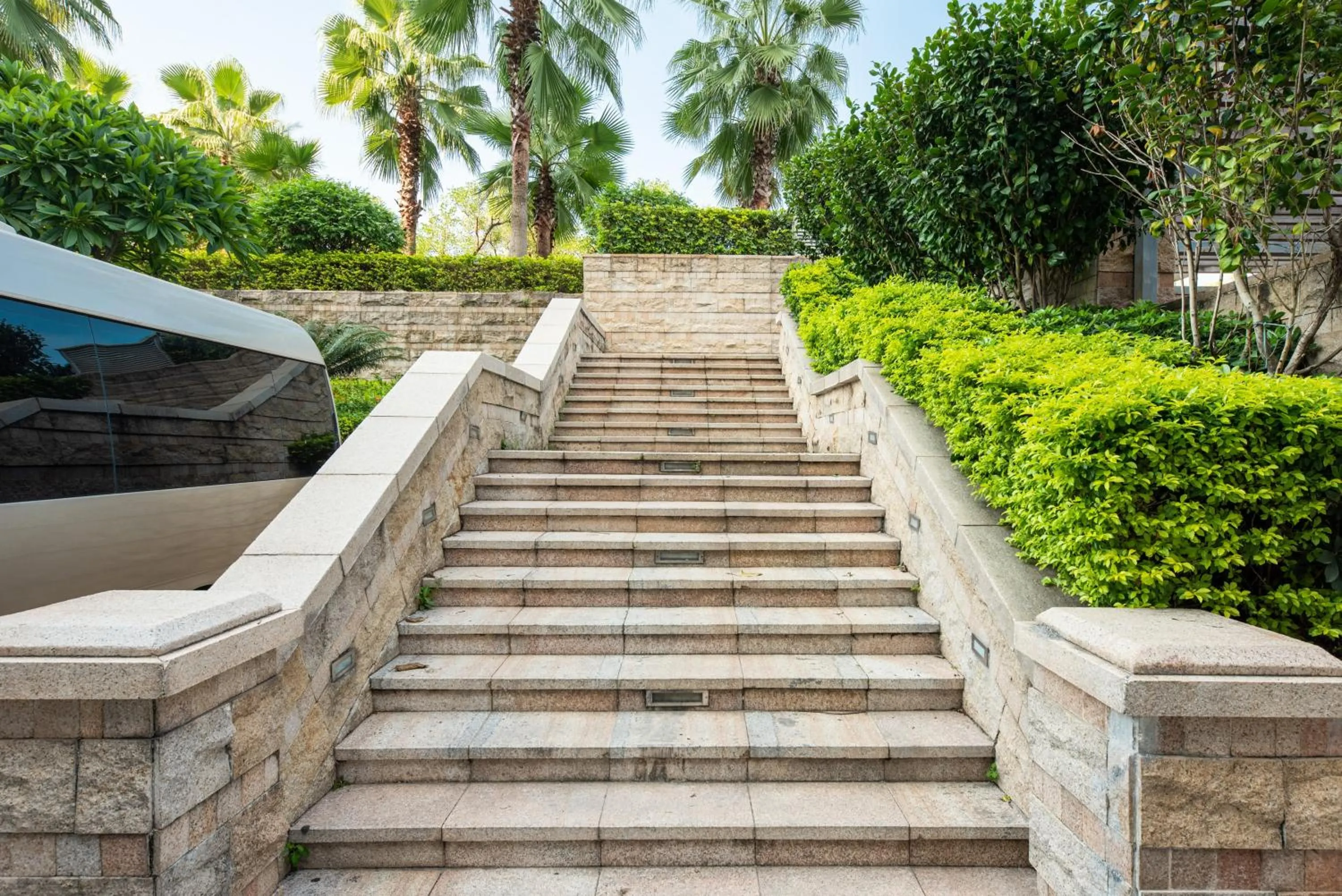 Garden view in Shenzhen LANGYUE International Hotel