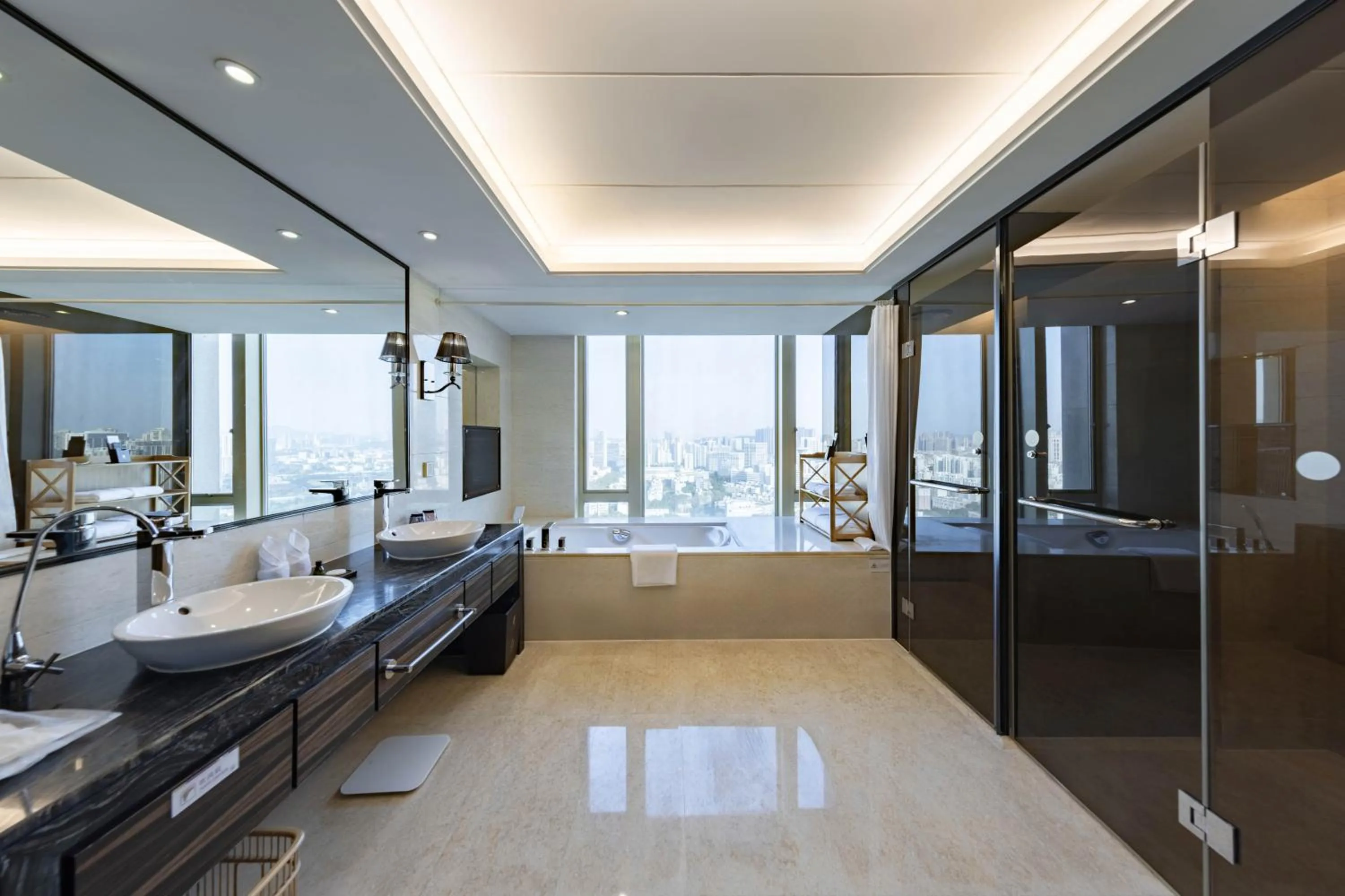 Shenzhen LANGYUE International Hotel