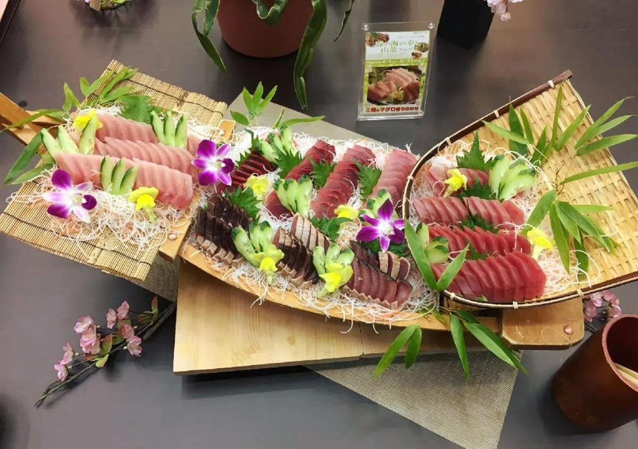 Dinner in Itoen Hotel Oze Oigami Sanrakuso