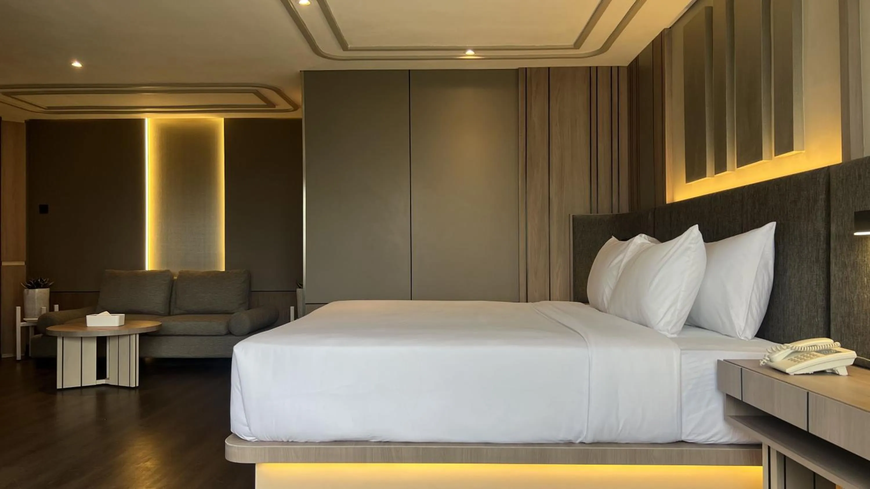 Bedroom, Bed in 1O1 URBAN Jakarta Thamrin