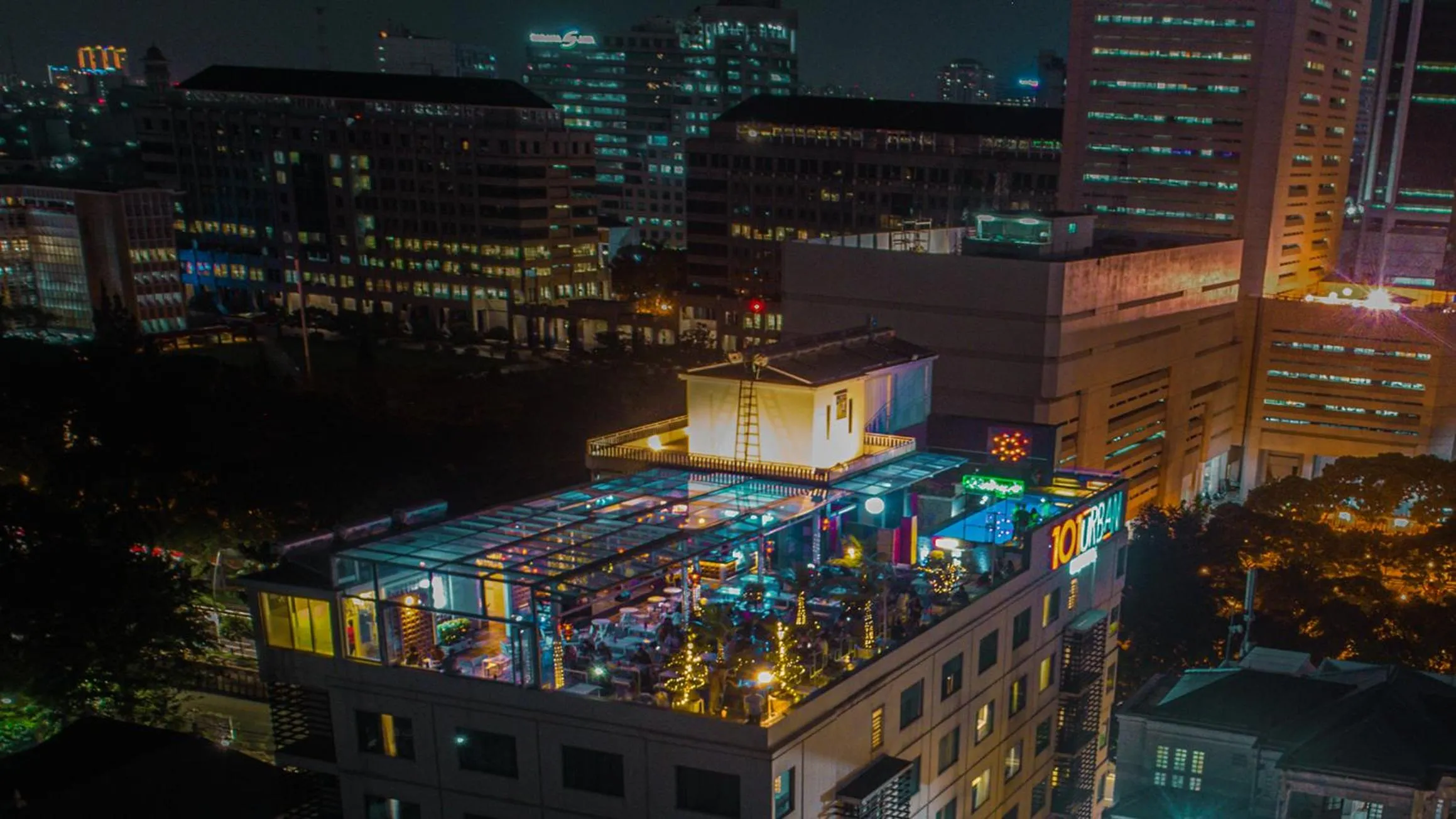 Property building in 1O1 URBAN Jakarta Thamrin