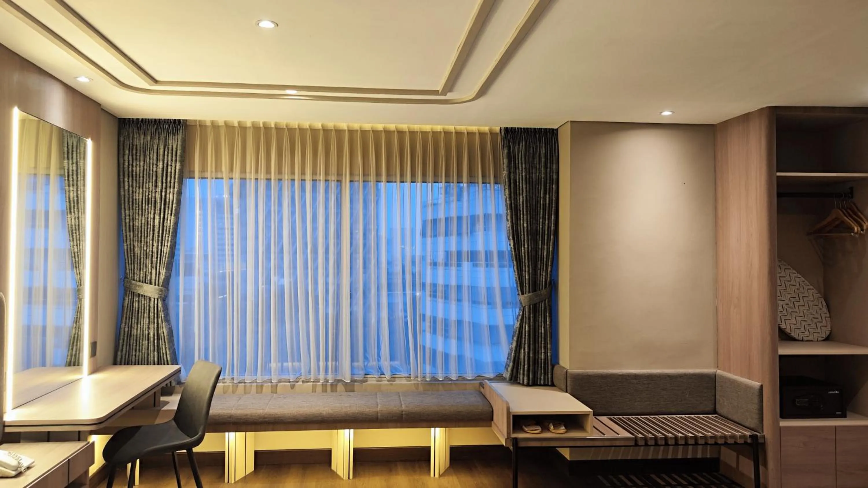 Seating area in 1O1 URBAN Jakarta Thamrin