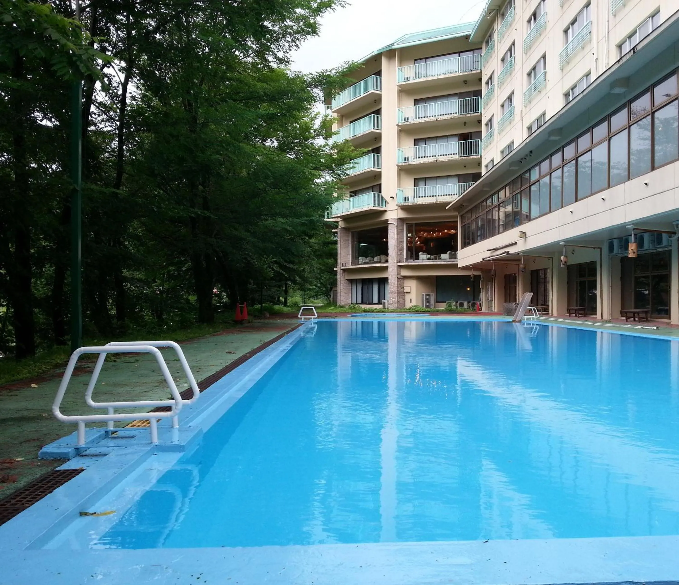 Swimming pool in Hotel Yunojin