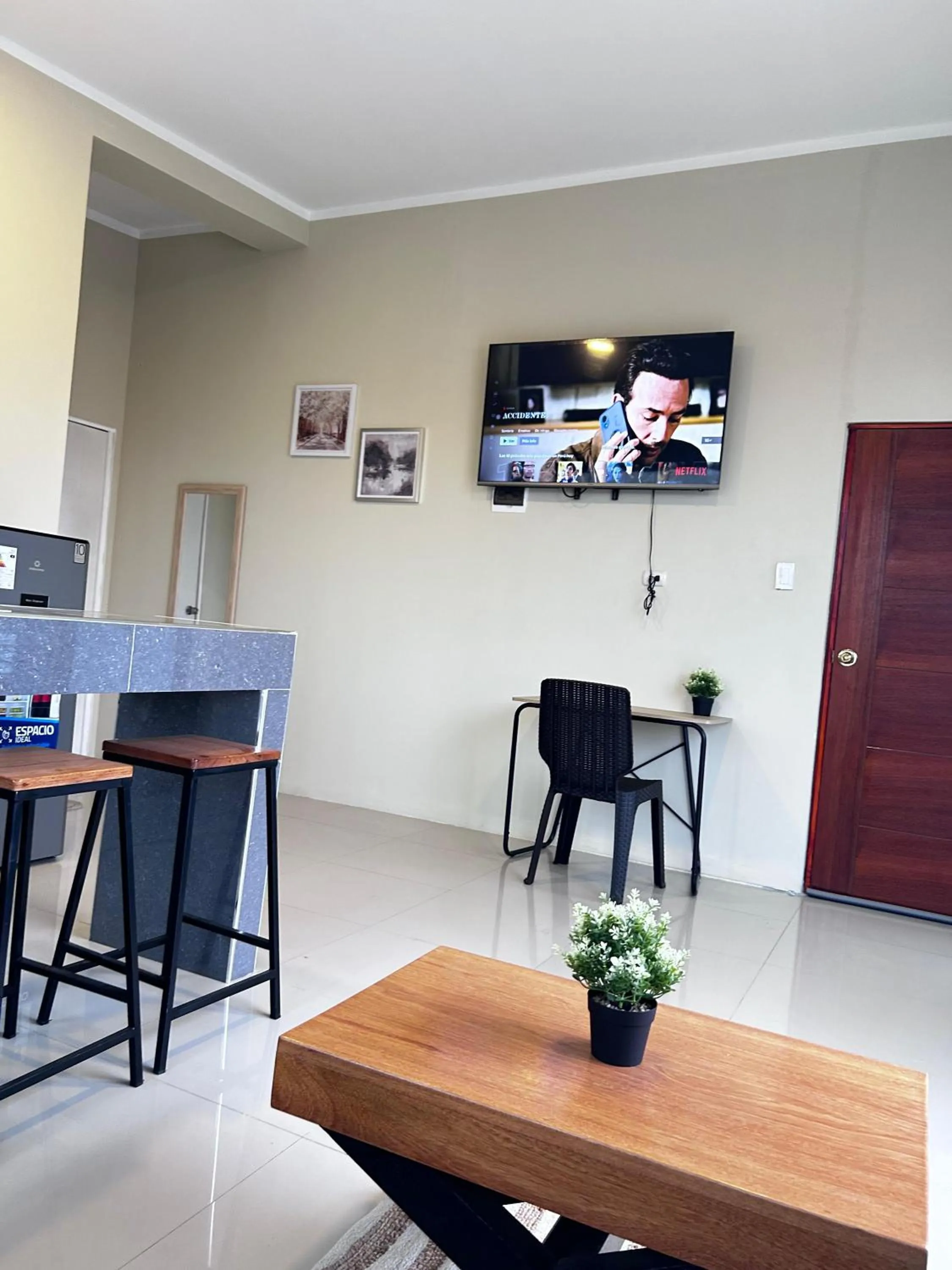 Hostal Cordillera Azul