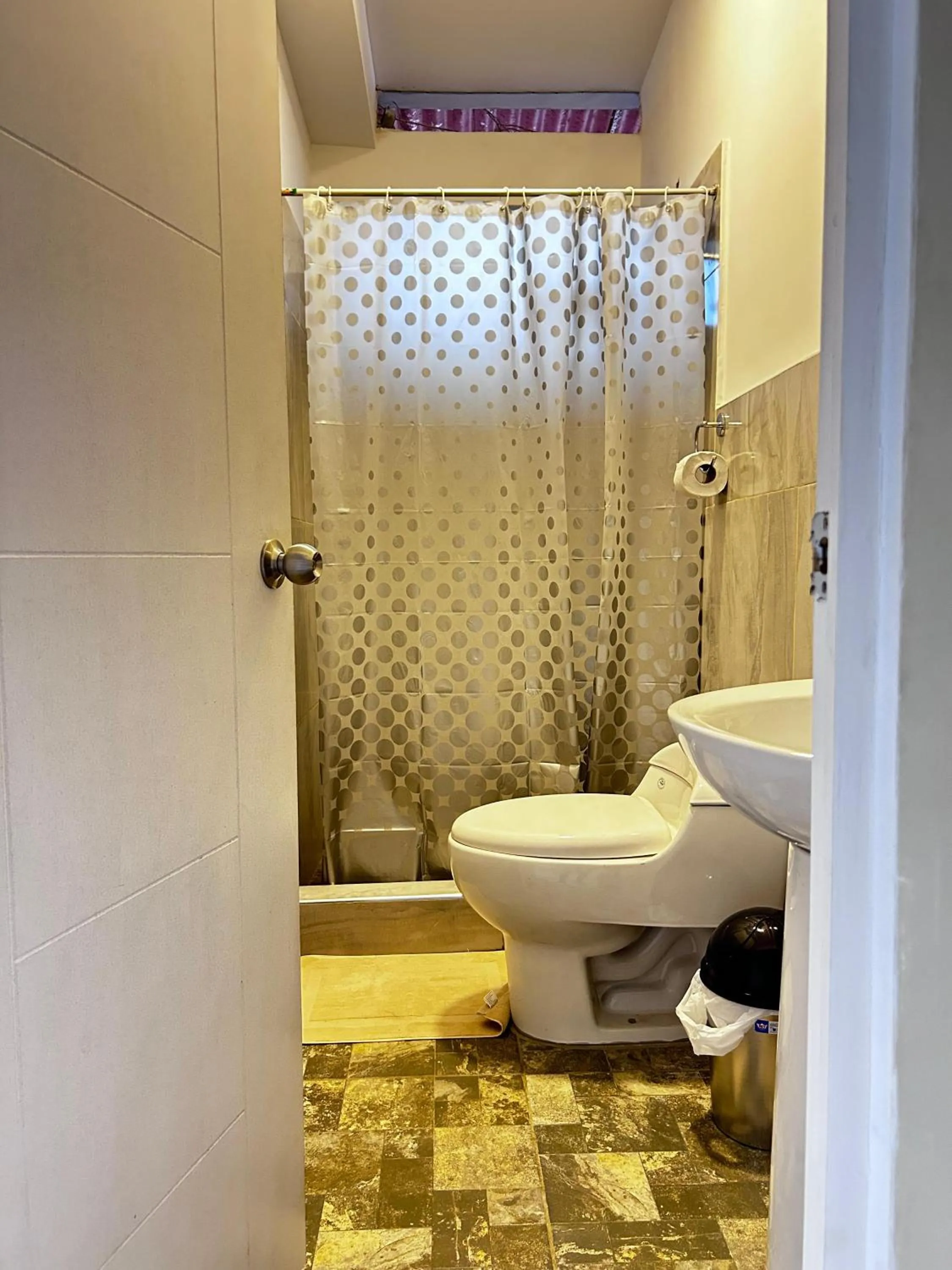 Hostal Cordillera Azul