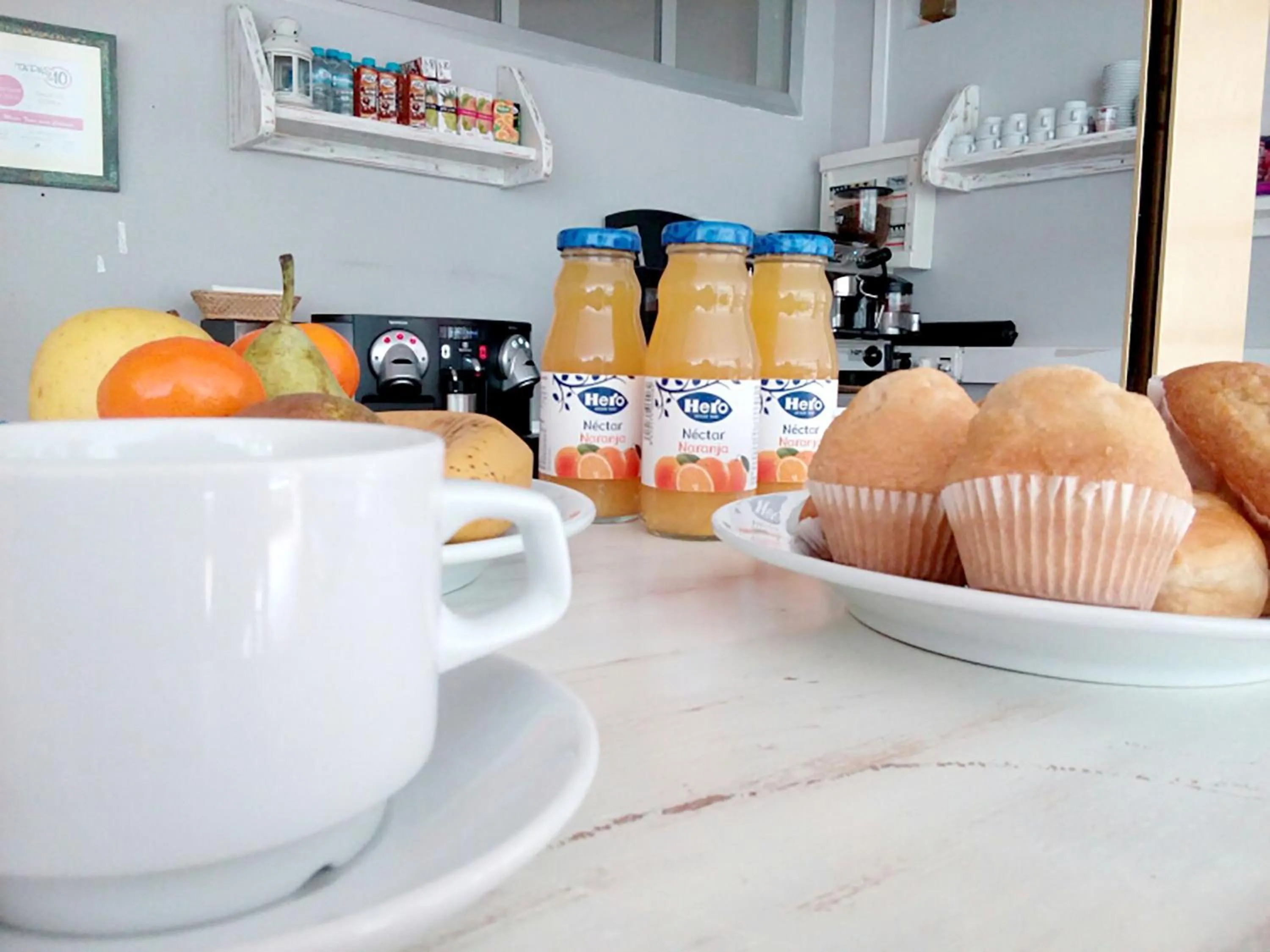 Restaurant/places to eat in Residencia Albergue Jaca