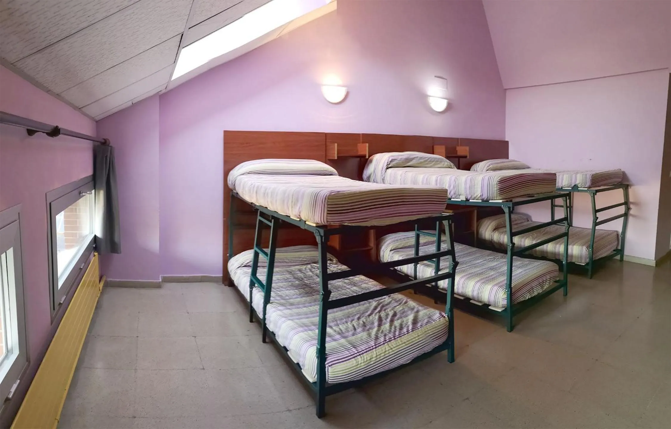 bunk bed, Bed in Residencia Albergue Jaca