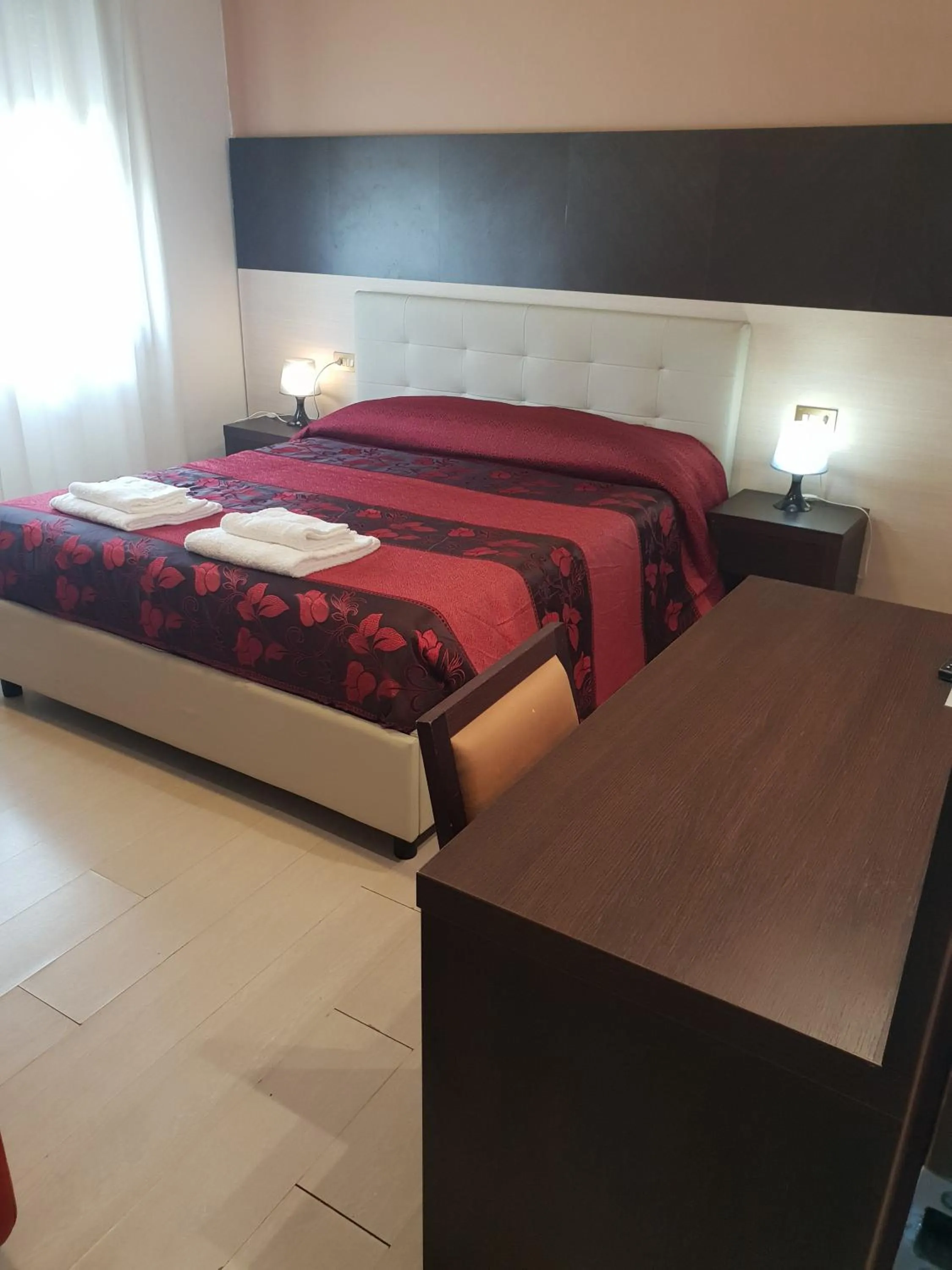 Bed in Hotel Colombo