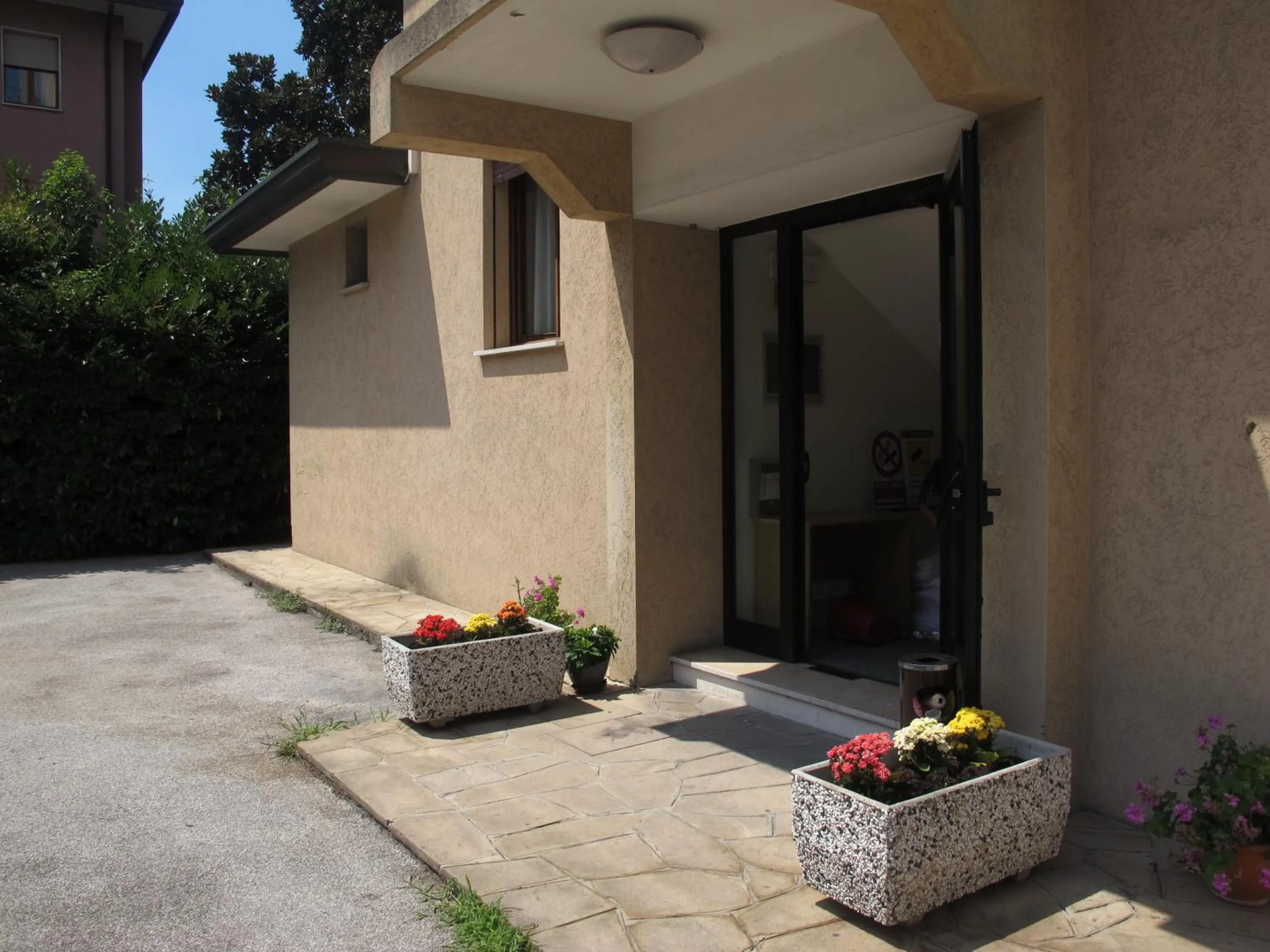 Facade/entrance in Hotel Colombo