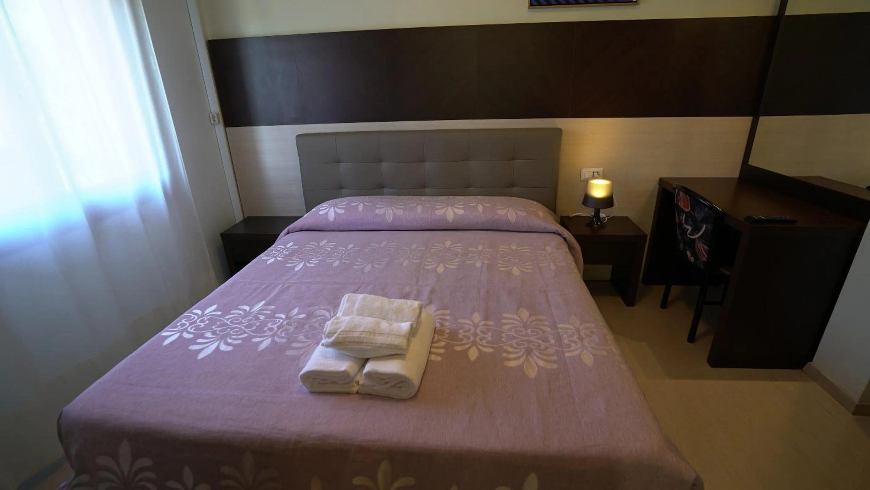 Bed in Hotel Colombo