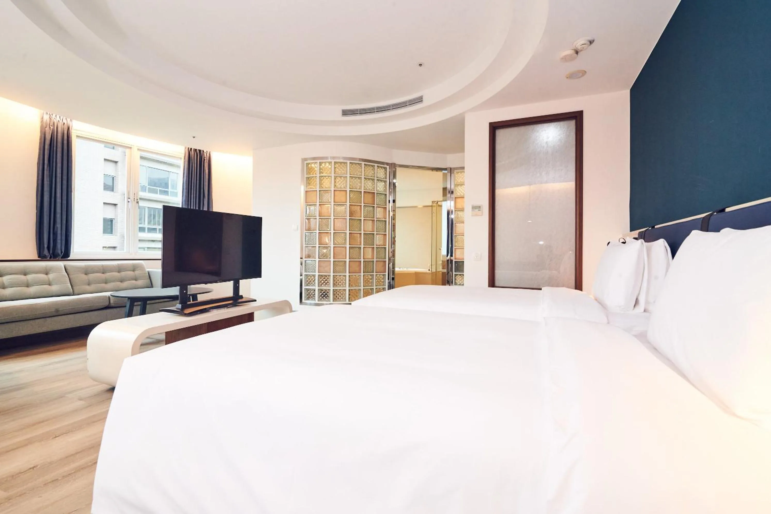 Bed in CHECK inn Select Taipei Nangang