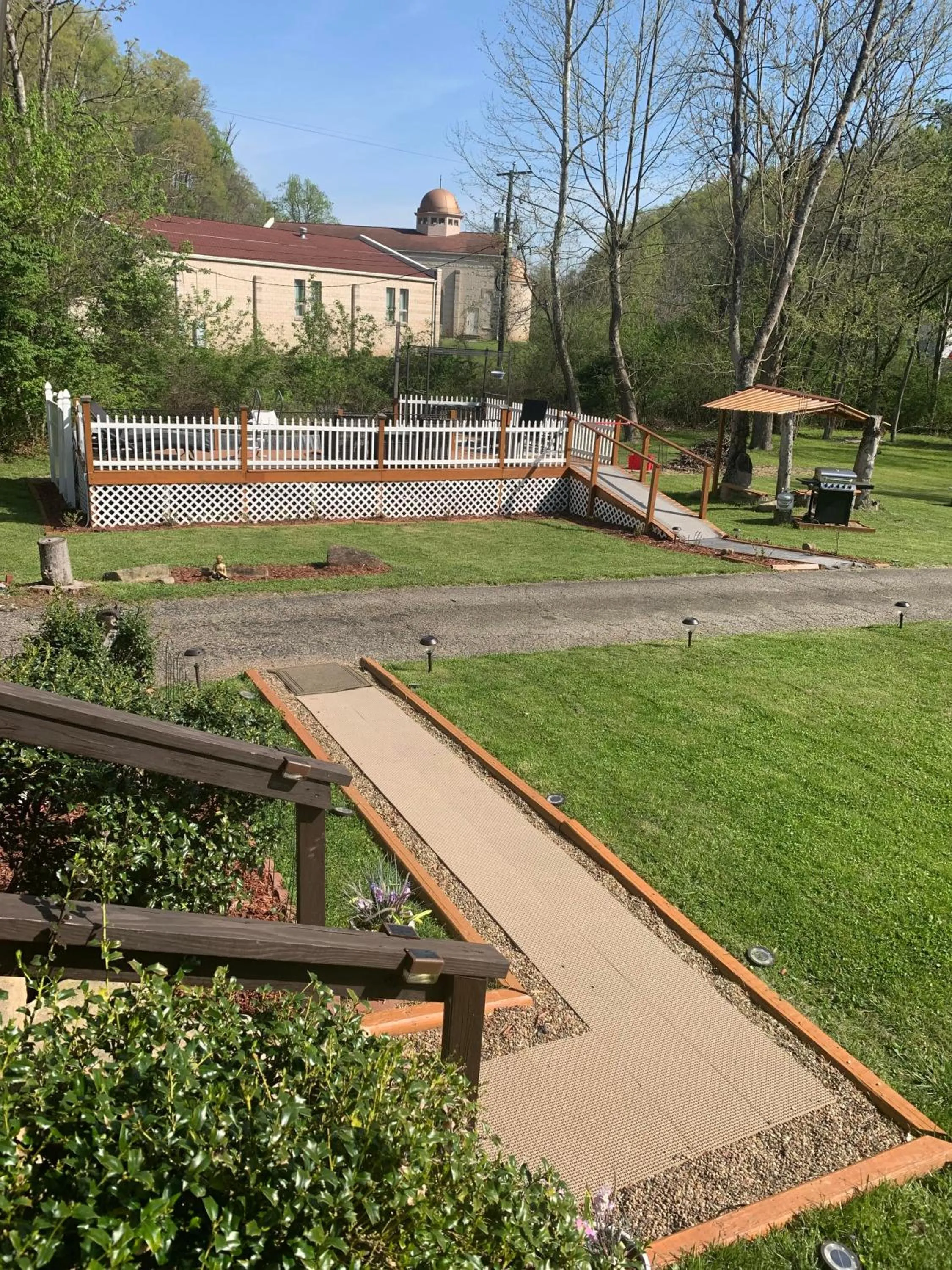 Pool view in Log Cabin in the Field