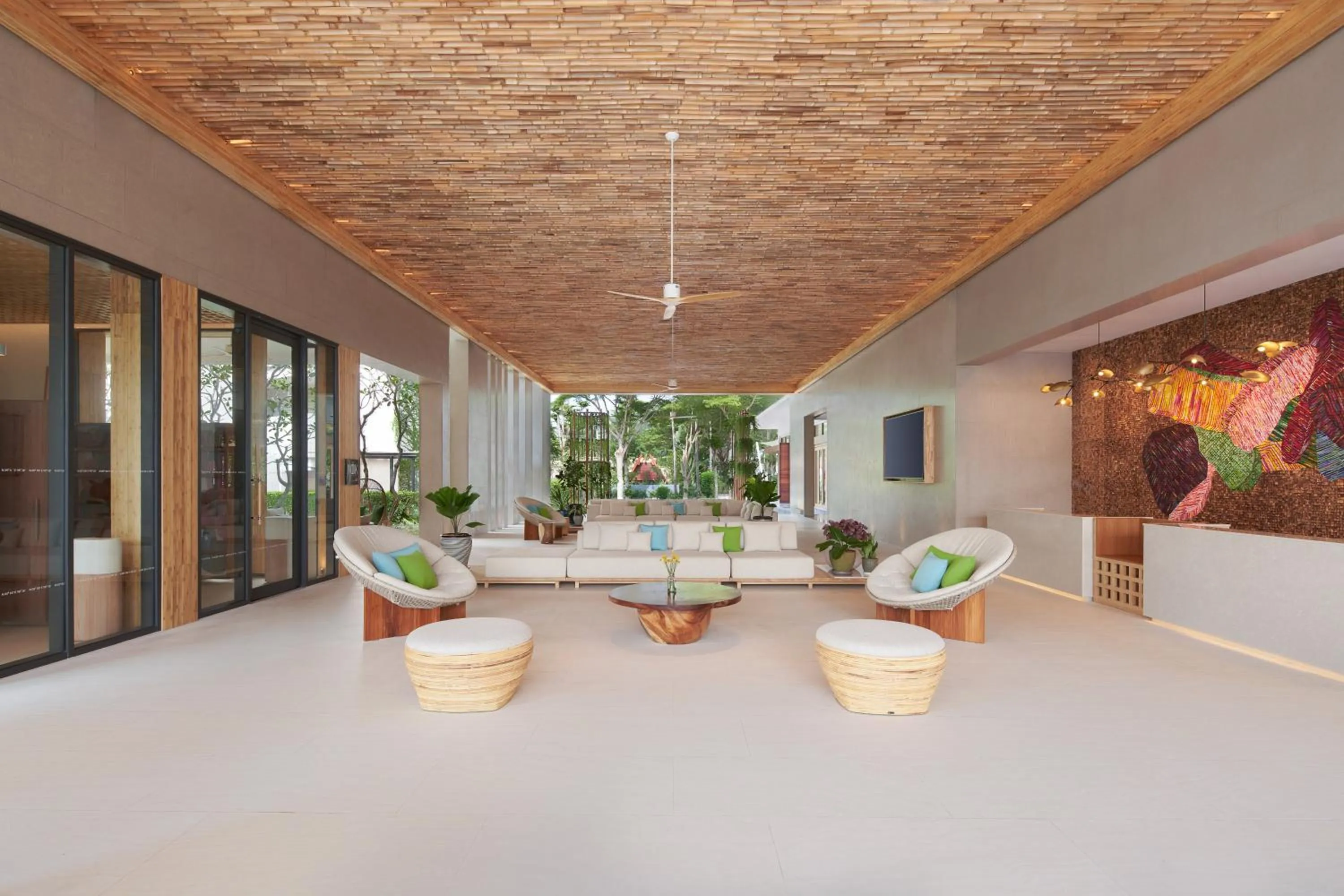 Lobby or reception in Le Meridien Phuket Mai Khao Beach Resort