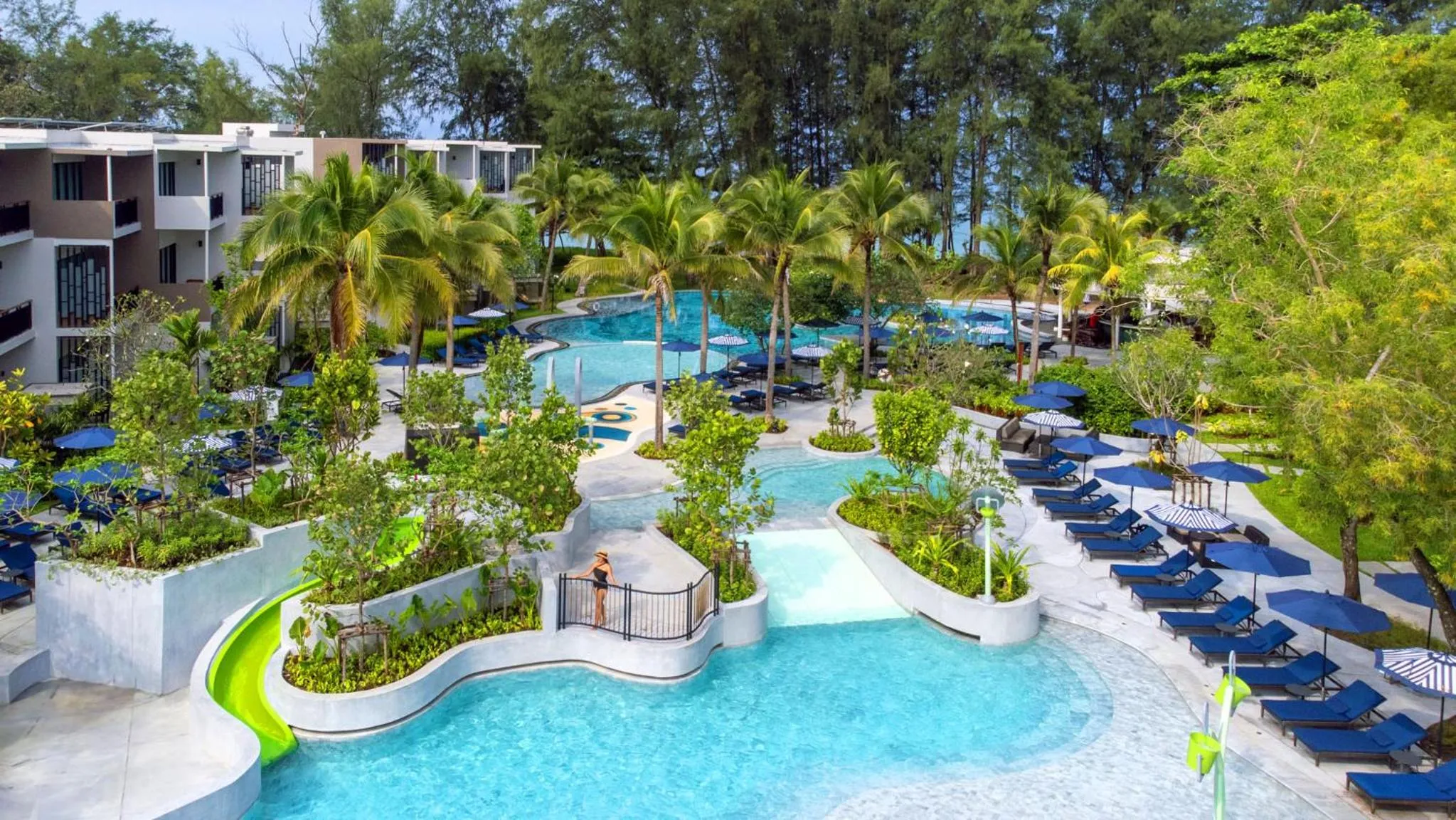 Property building in Le Meridien Phuket Mai Khao Beach Resort