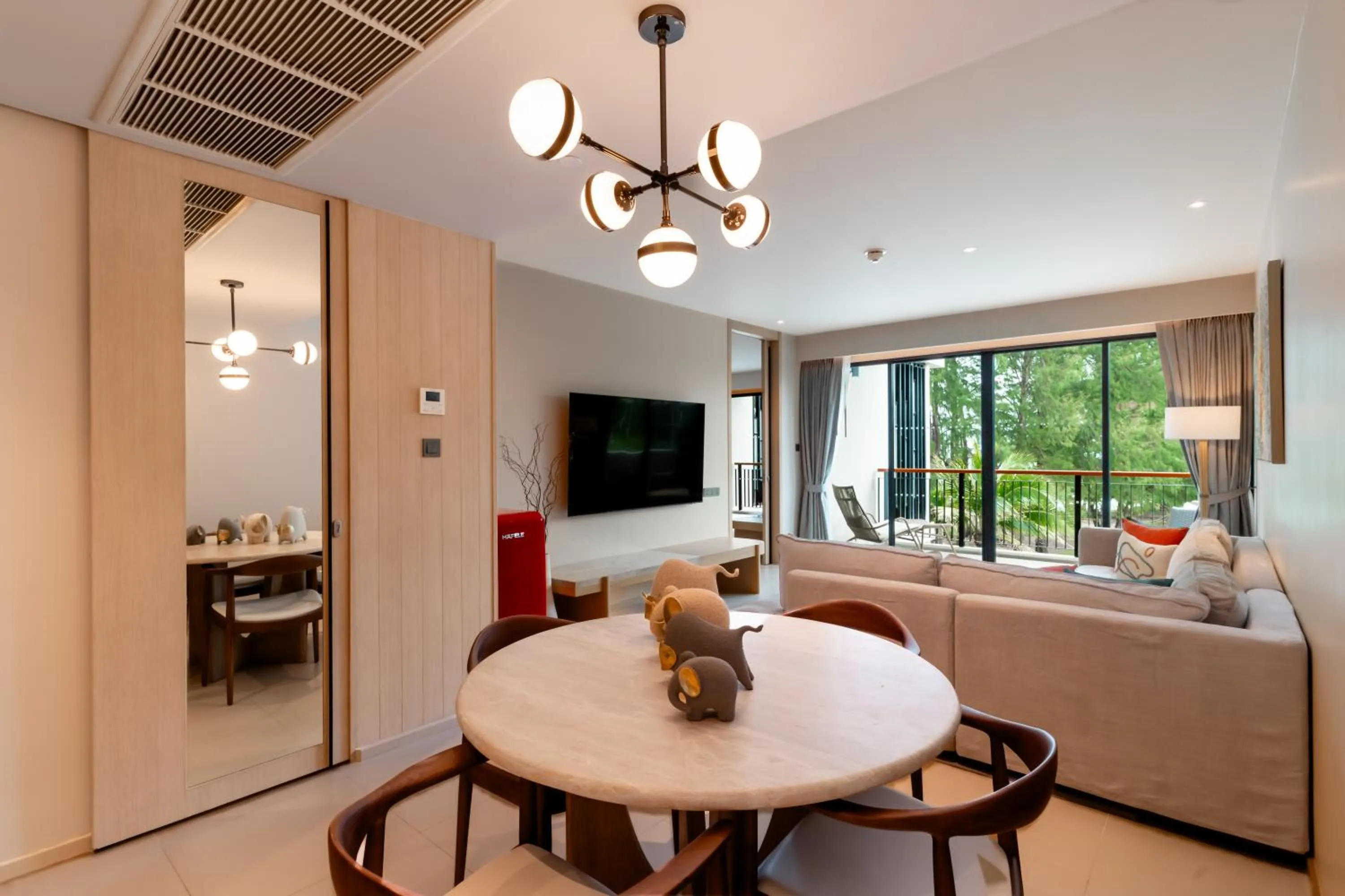 Property building in Le Meridien Phuket Mai Khao Beach Resort