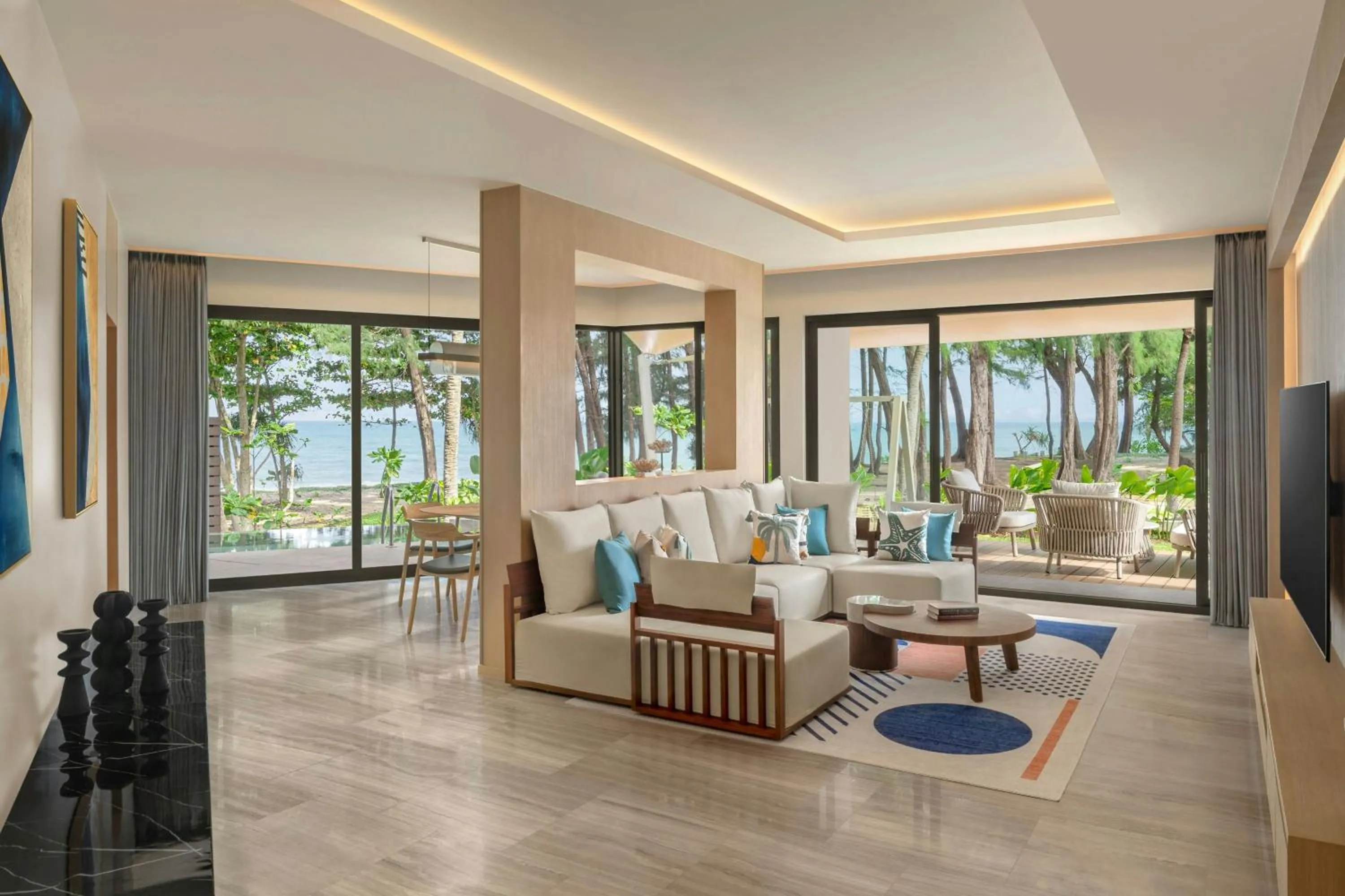Living room in Le Meridien Phuket Mai Khao Beach Resort