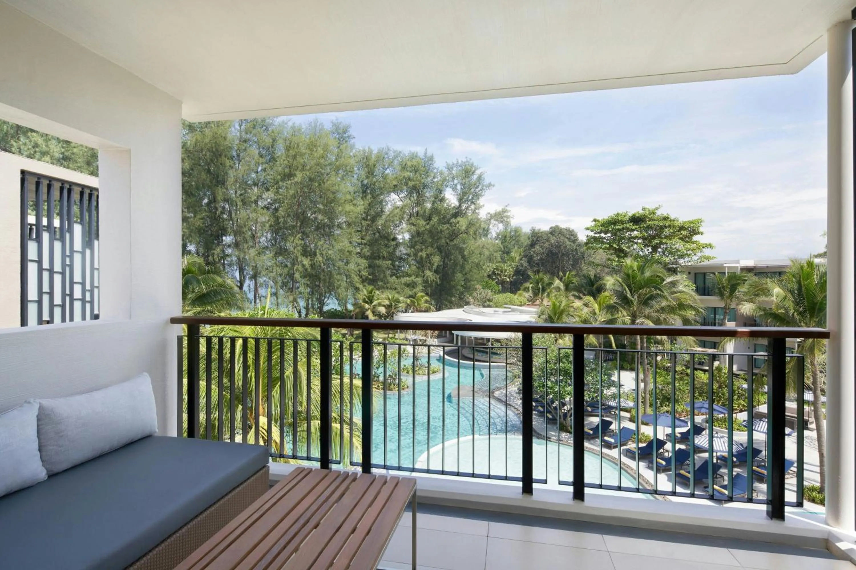 Day in Le Meridien Phuket Mai Khao Beach Resort