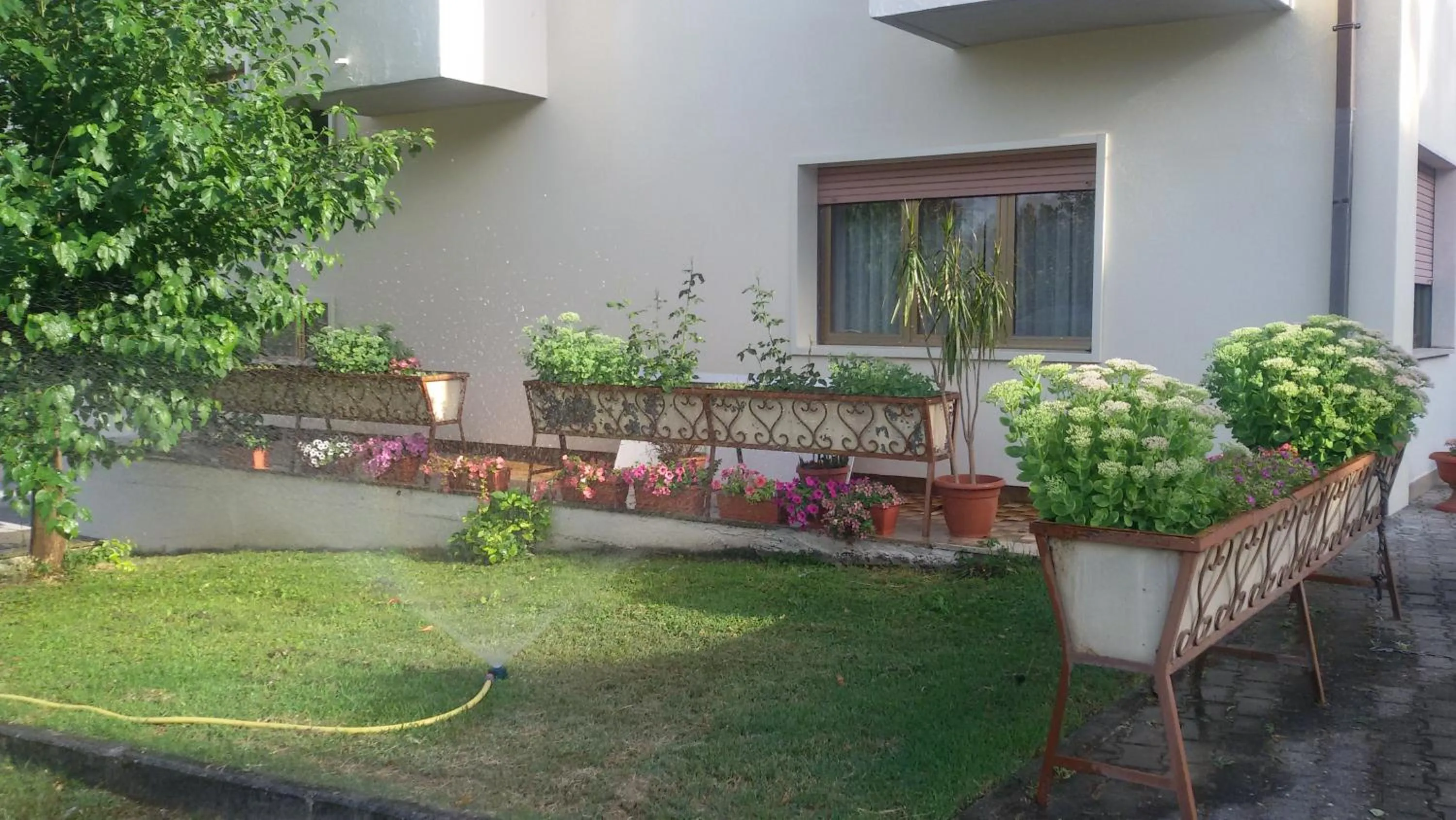 Property building in Hotel Le Vigne