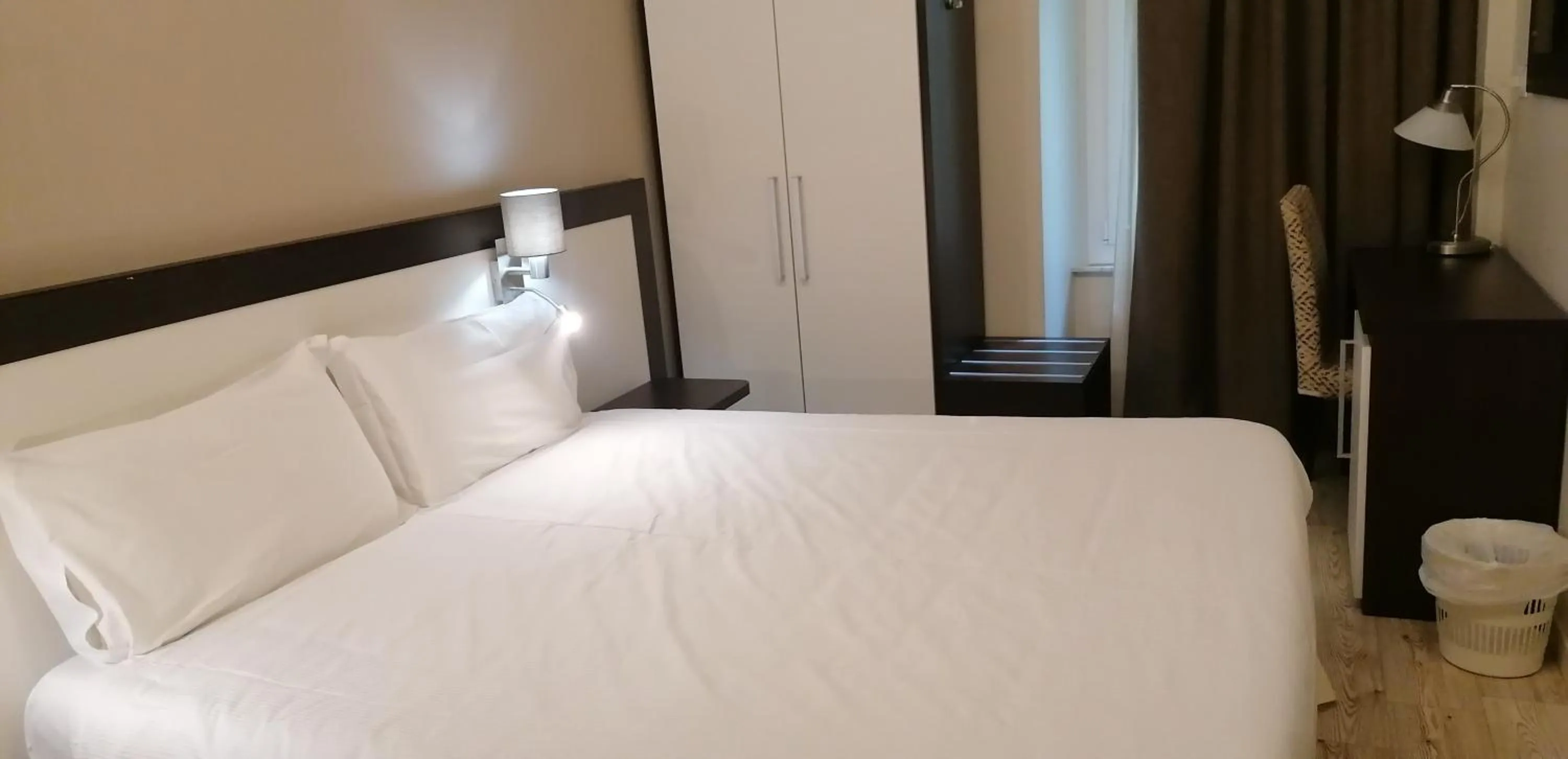 Bedroom, Bed in Hotel Boccascena