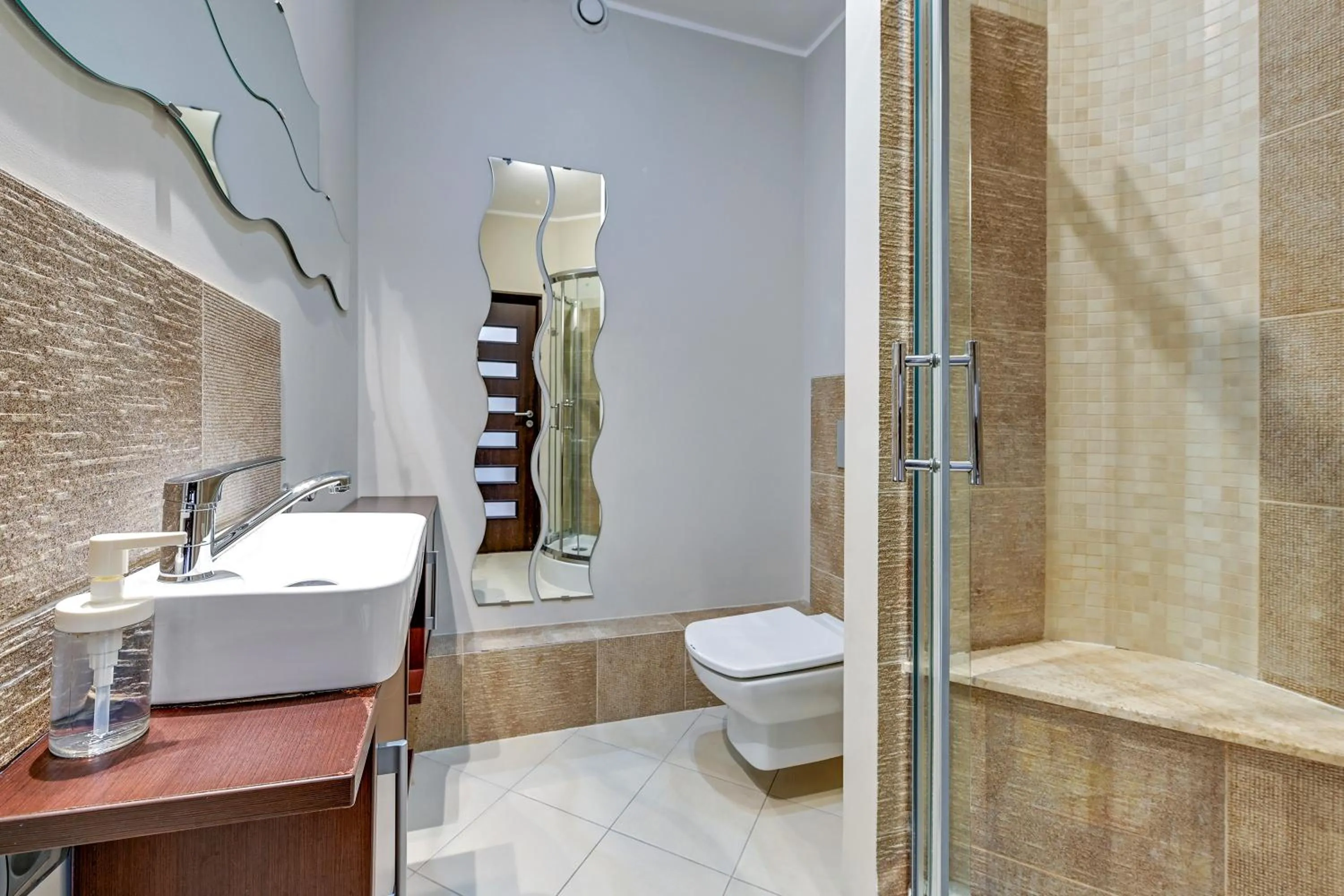 Shower in Szafarnia Apartments Old Town